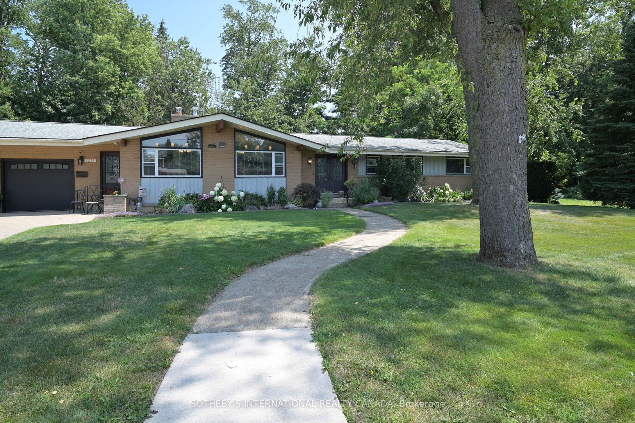 6292 BROOKFIELD Avenue, Niagara Falls, ON L2G 5R8