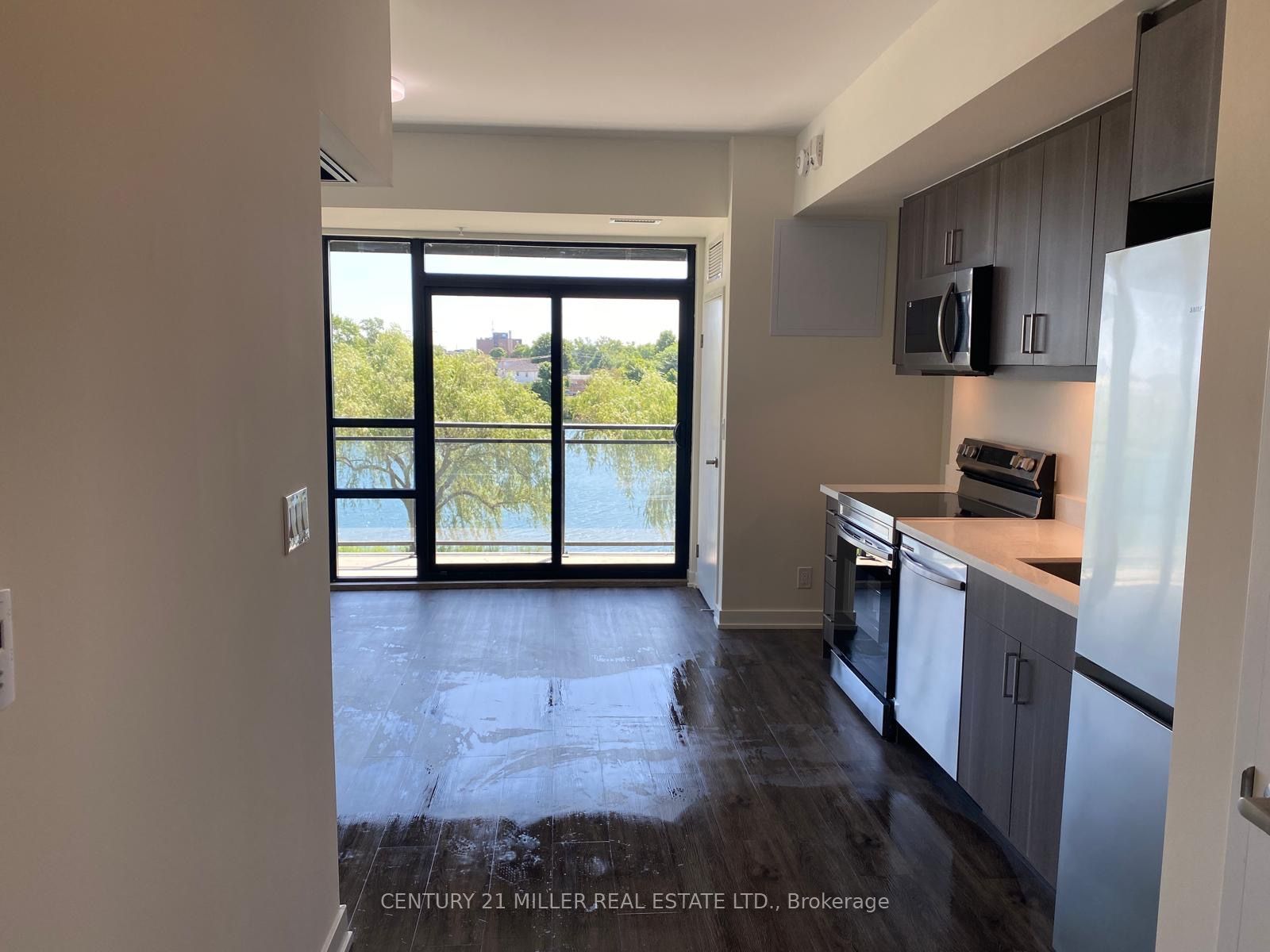 350 Prince Charles Drive S 215, Welland, ON L3C 0L6