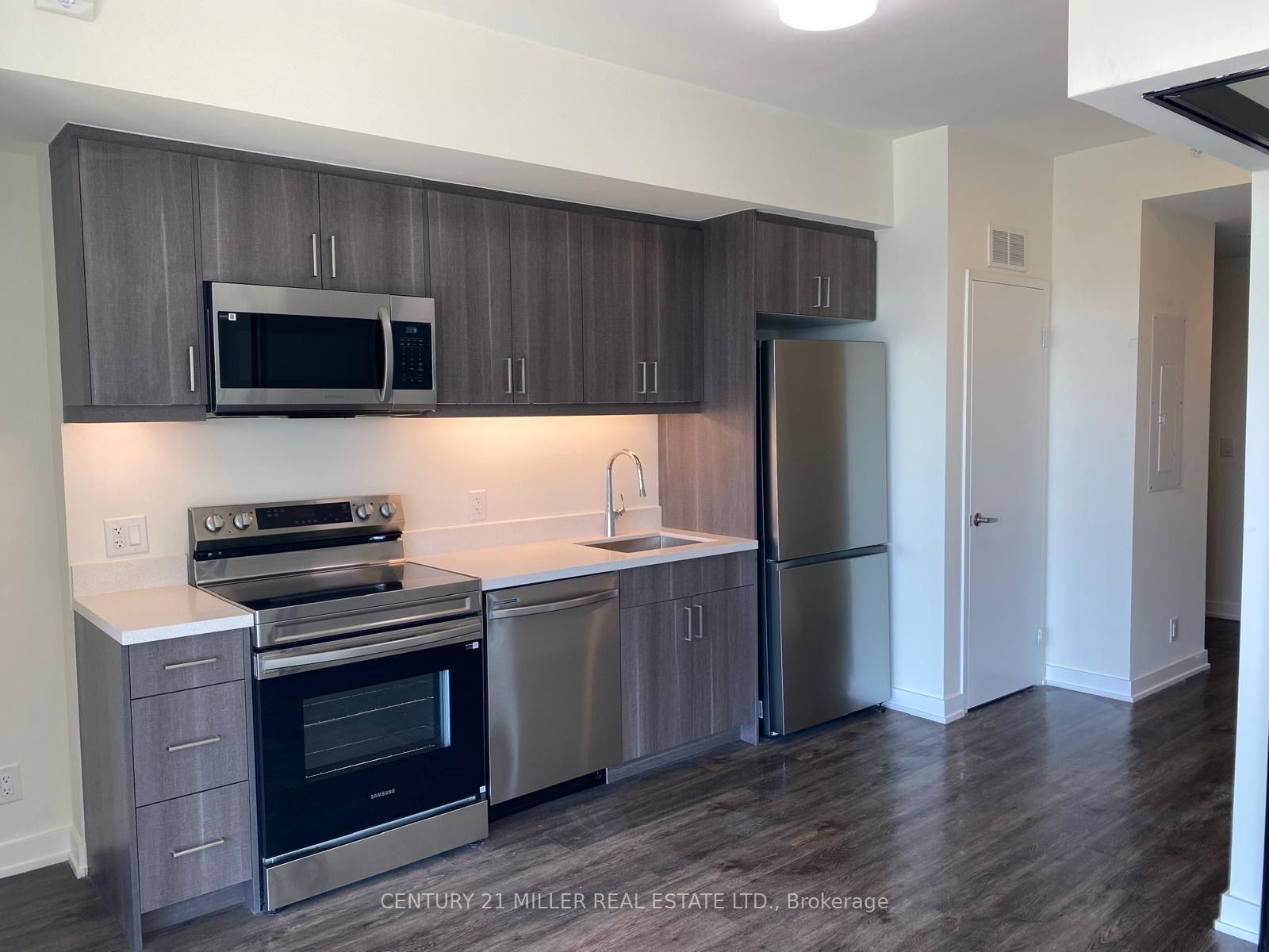 350 Prince Charles Drive S 215, Welland, ON L3C 0L6 photo 2