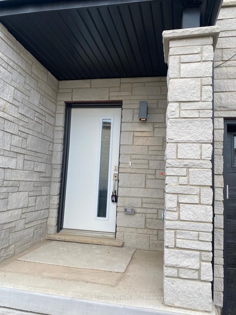 51 Sparrow Avenue 23, Cambridge, ON N1T 0E5