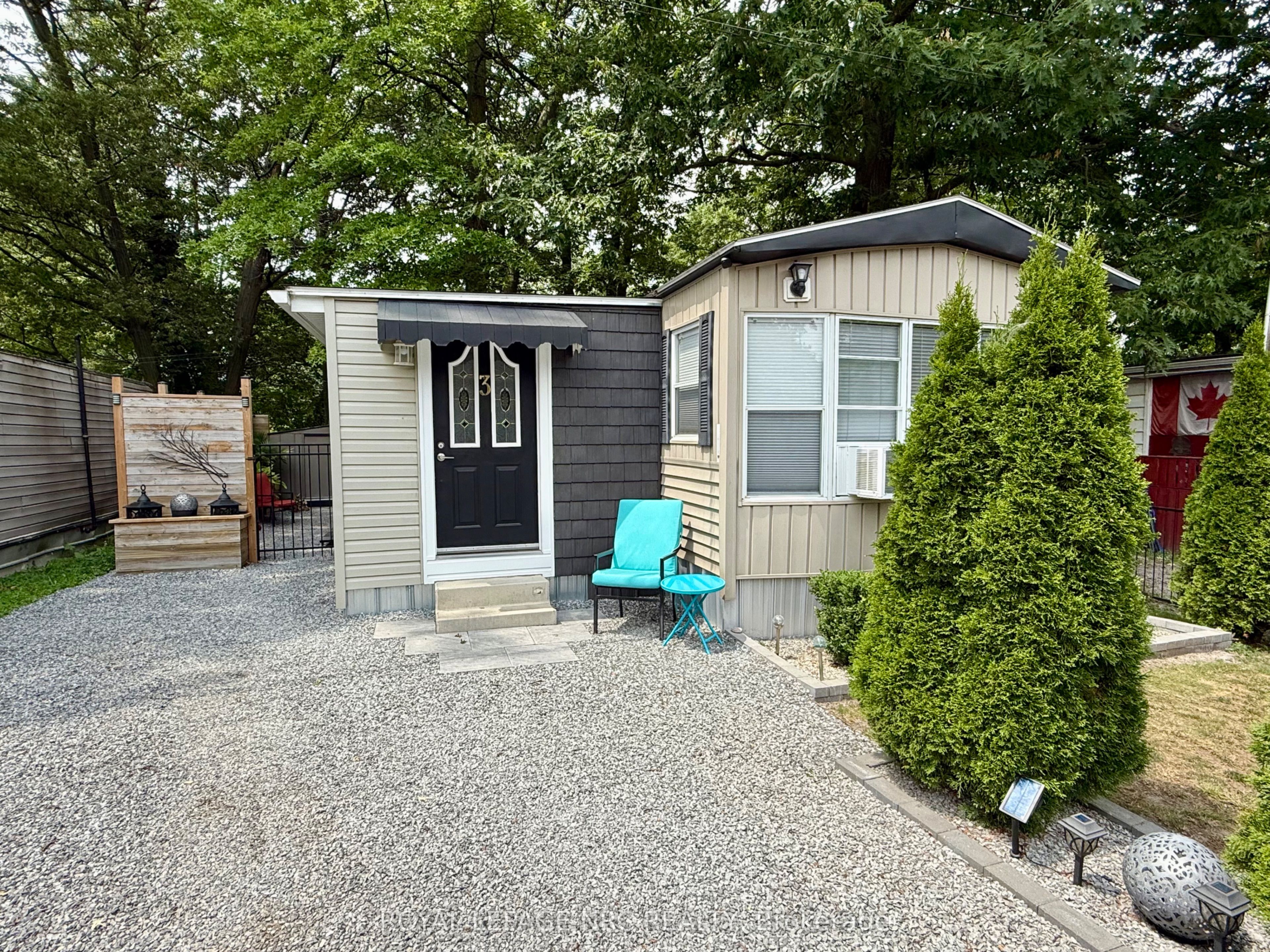 2600 Montrose Road 3, Niagara Falls, ON L2E 6S4