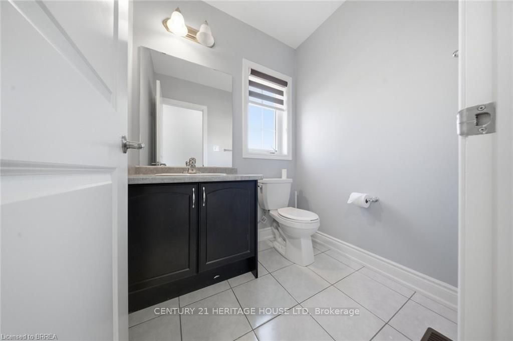 18 Macklin Street, Brantford, ON N3V 0B2 photo 5