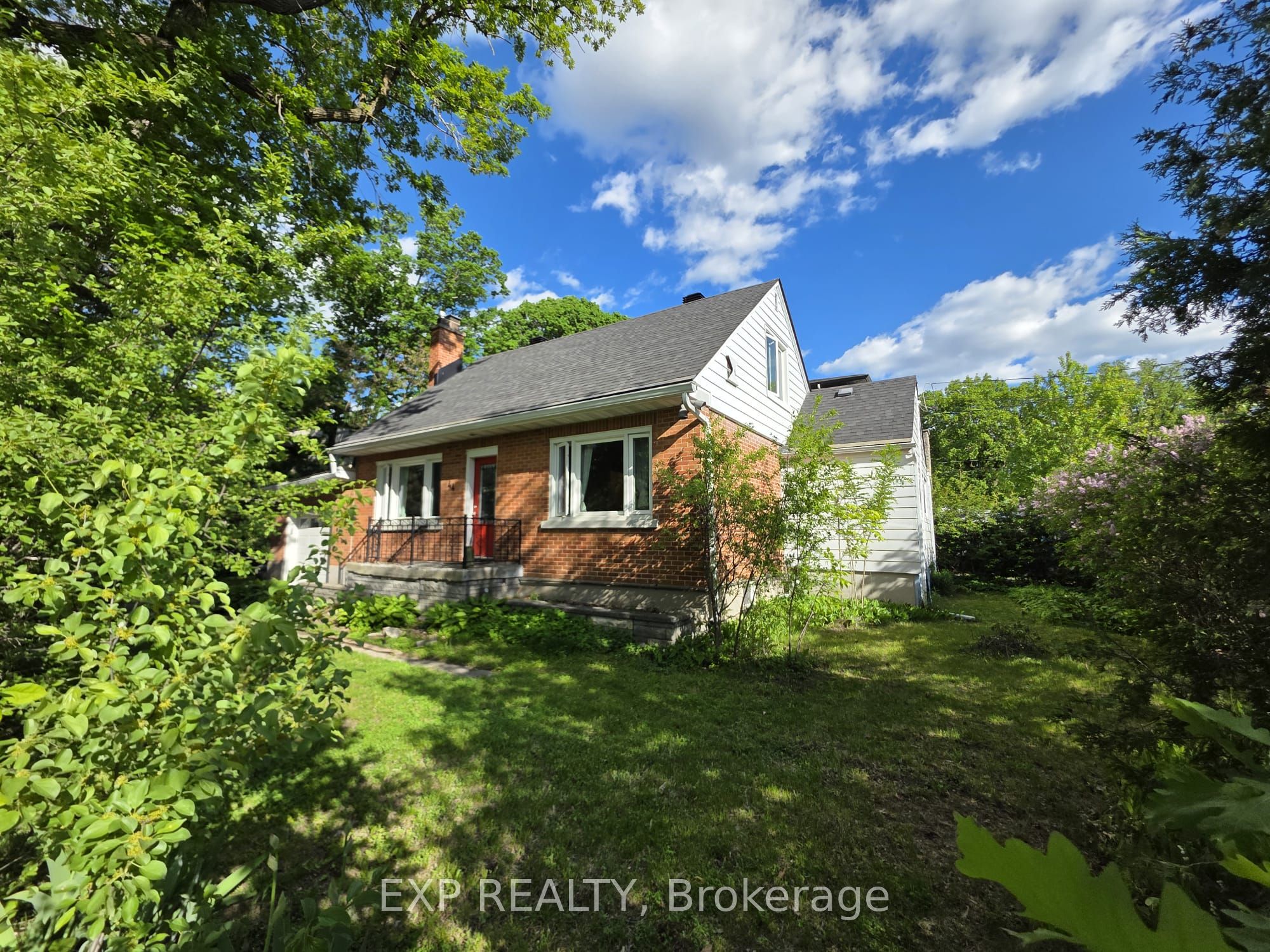 44 Clearview Avenue, Tunneys Pasture and Ottawa West, ON K1Y 2K5 photo 2