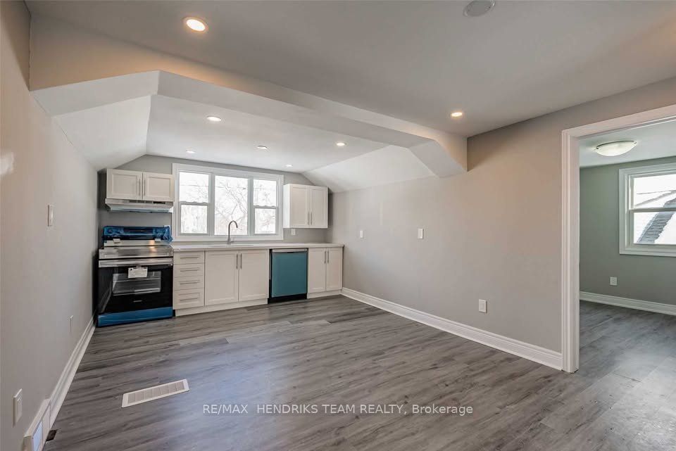 9 Rykert Street Upper Floor, St. Catharines, ON L2S 1J6