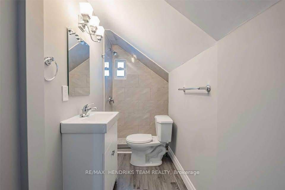 9 Rykert Street Upper Floor, St. Catharines, ON L2S 1J6 photo 3