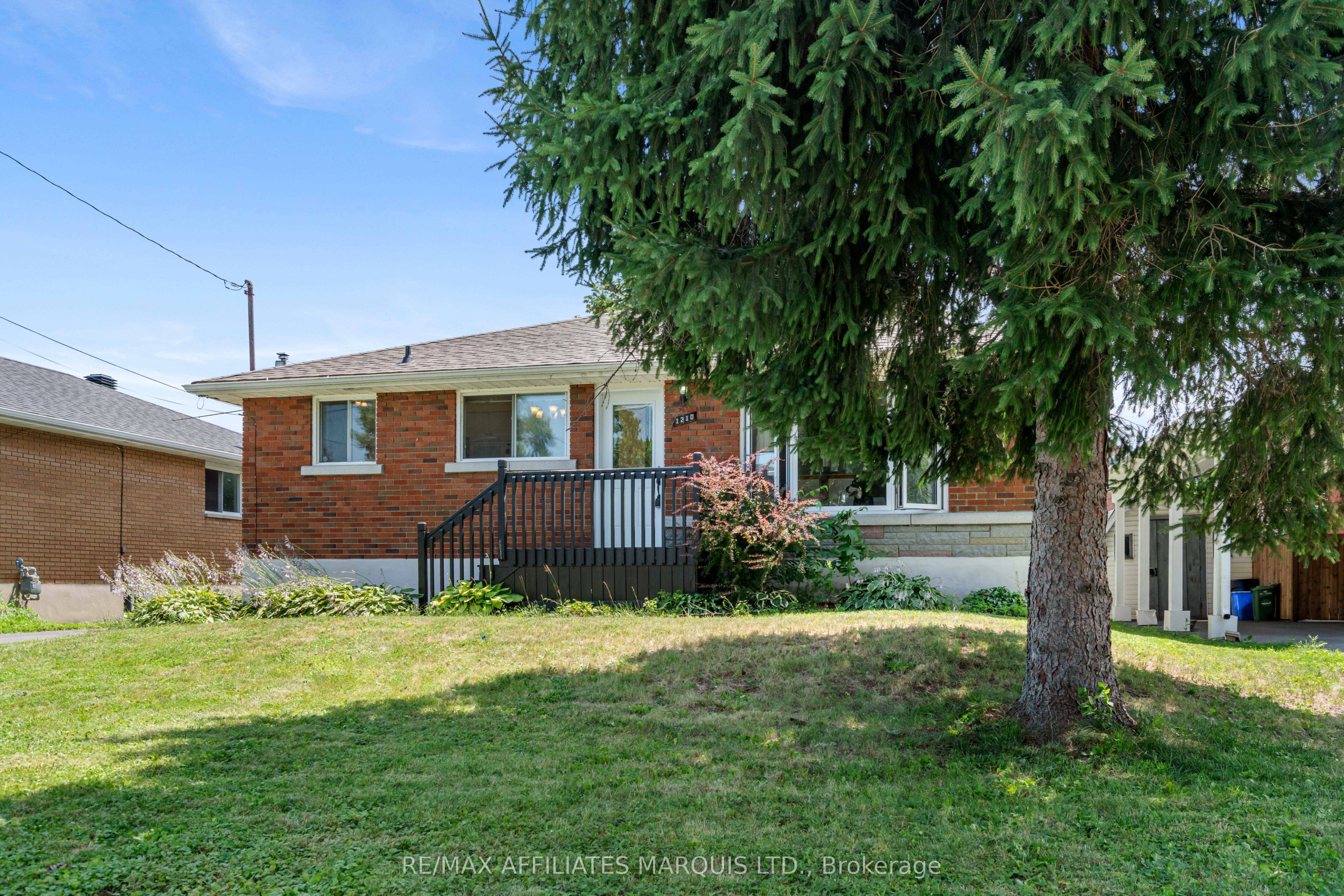 1210 Osborne Avenue, Cornwall, ON K6J 1K9 photo 4