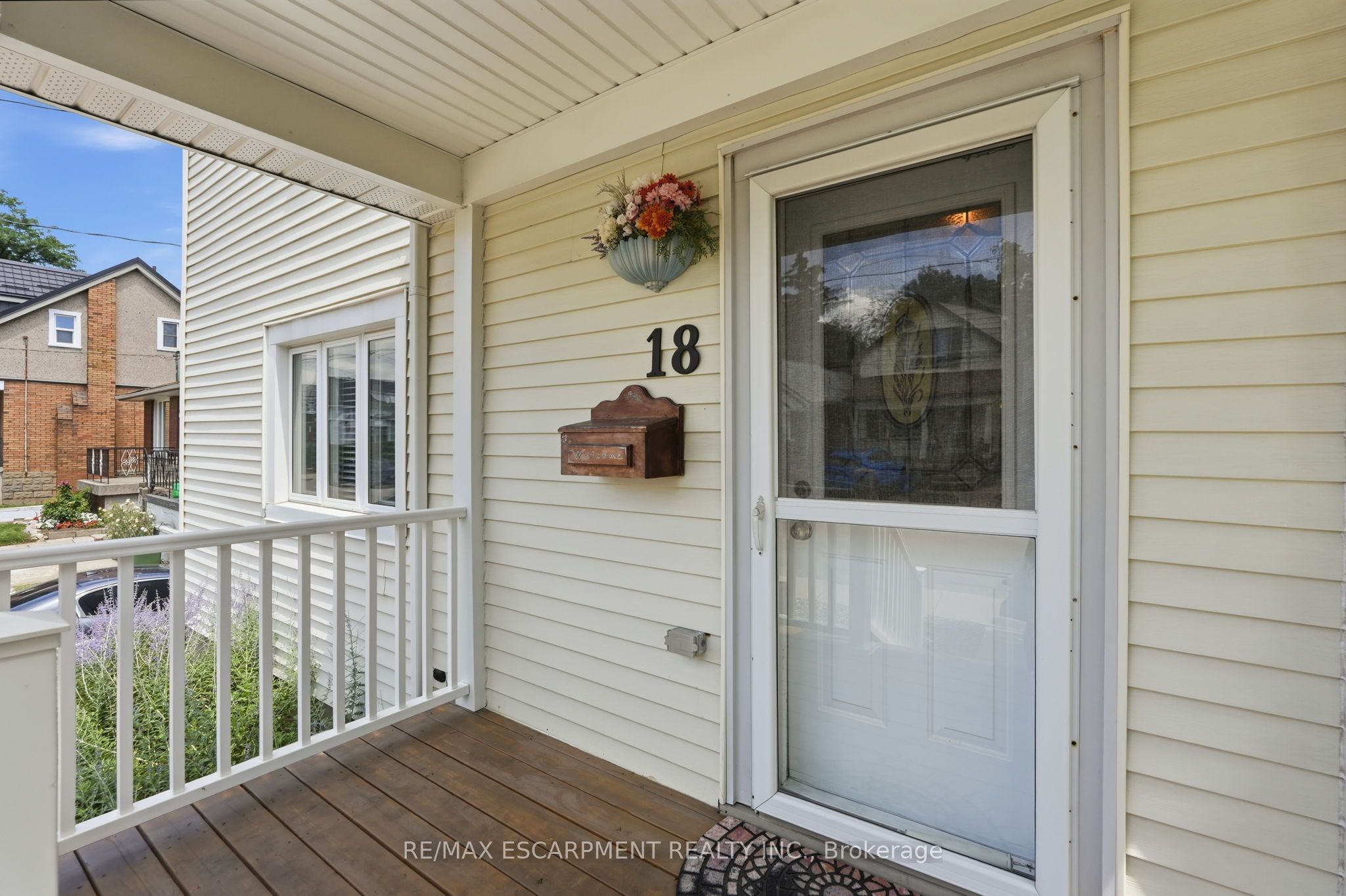18 Province Street N, Hamilton, ON L8H 4H4 photo 5