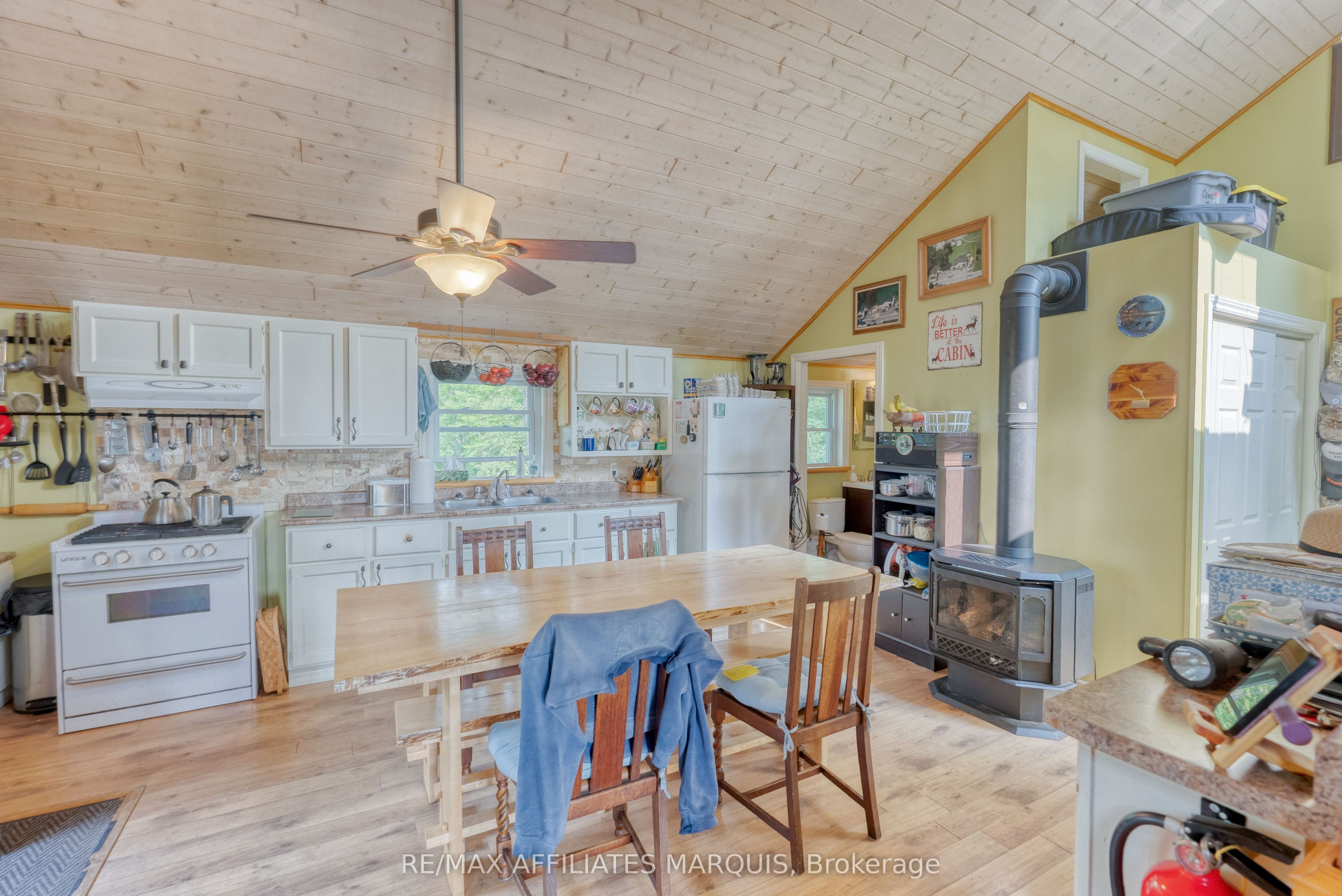19 West Devil Lk Lane, Frontenac, ON K0H 1X0 photo 4