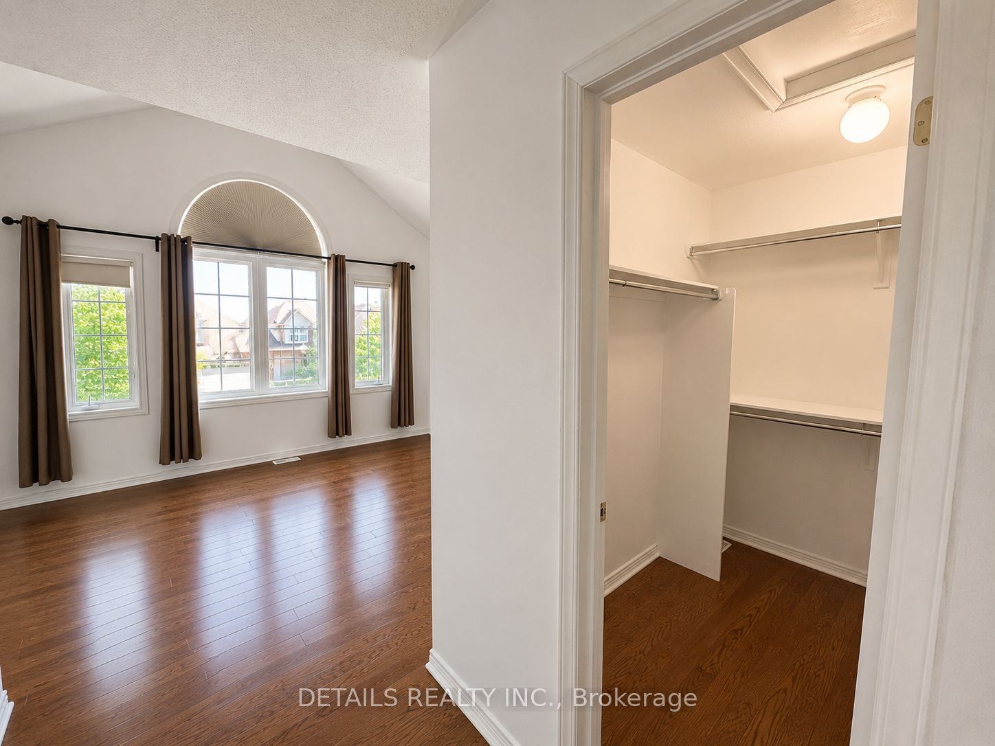 78 Deerfox Drive, Barrhaven, ON K2J 4W9 photo 3