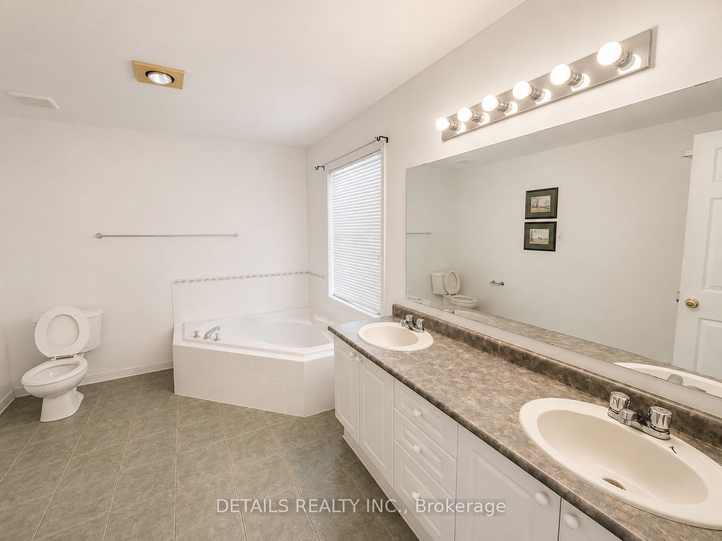 78 Deerfox Drive, Barrhaven, ON K2J 4W9 photo 5