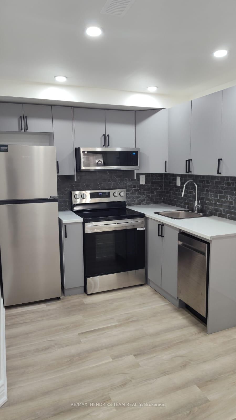 199 Port Crescent E, Welland, ON L3B 0N2
