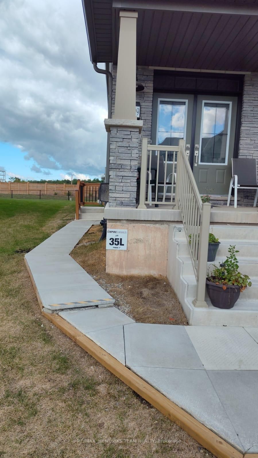199 Port Crescent E, Welland, ON L3B 0N2 photo 3