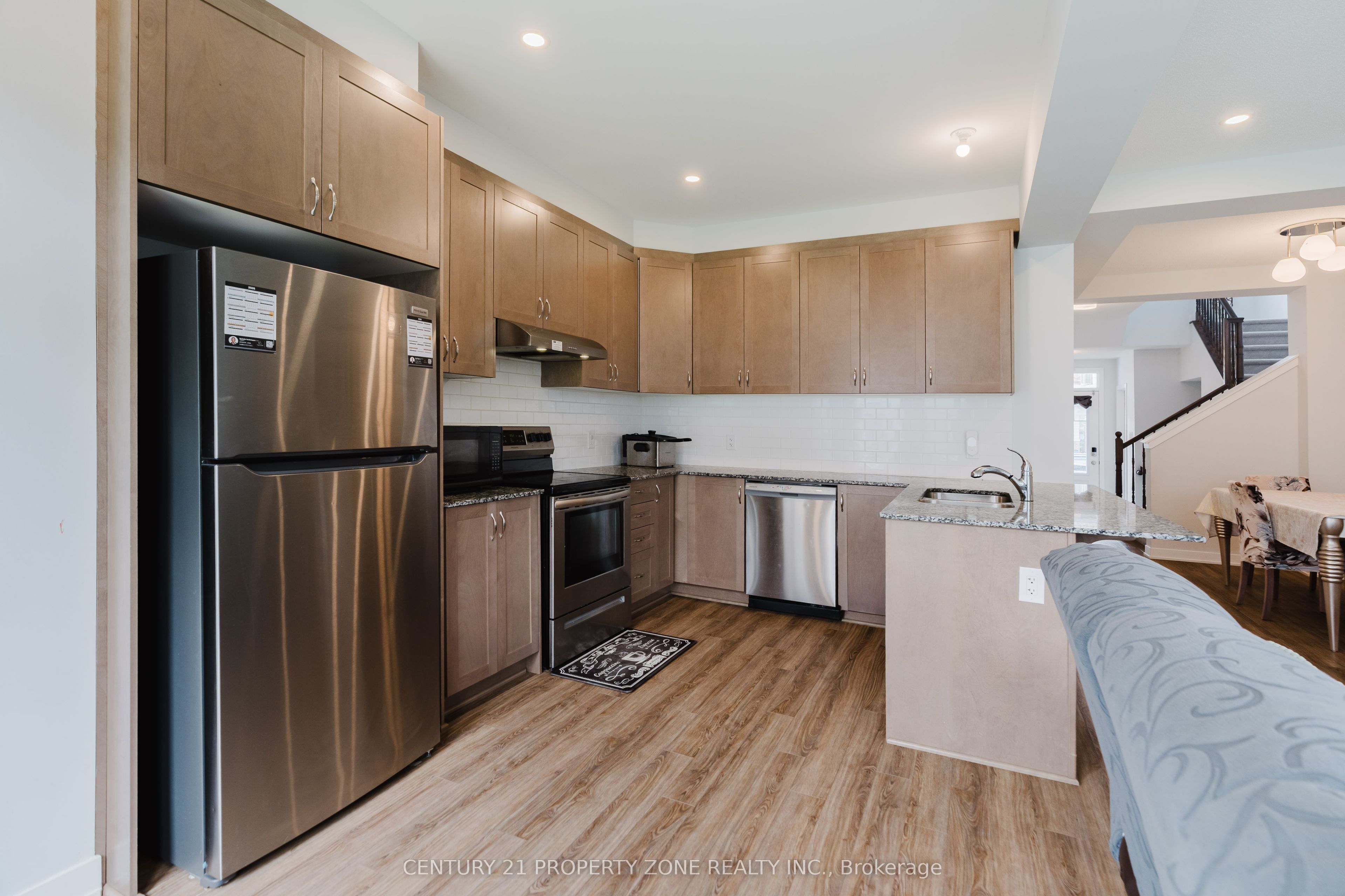 1060 Curraglass Walk, Stittsville - Munster - Richmond, ON K2S 2A4 photo 4