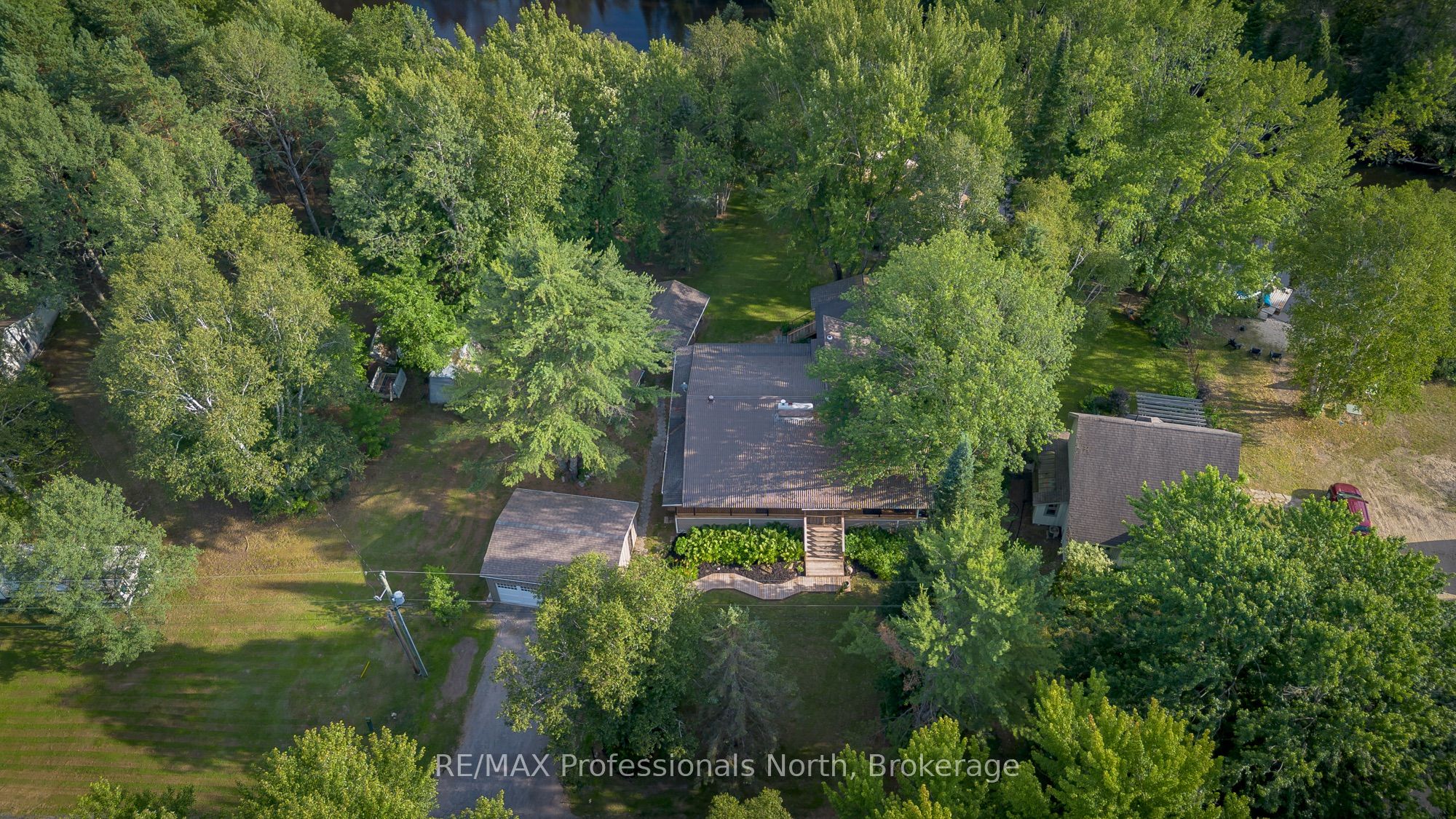 55 GLEN ACRES Road, Huntsville, ON P1H 1N6 photo 4