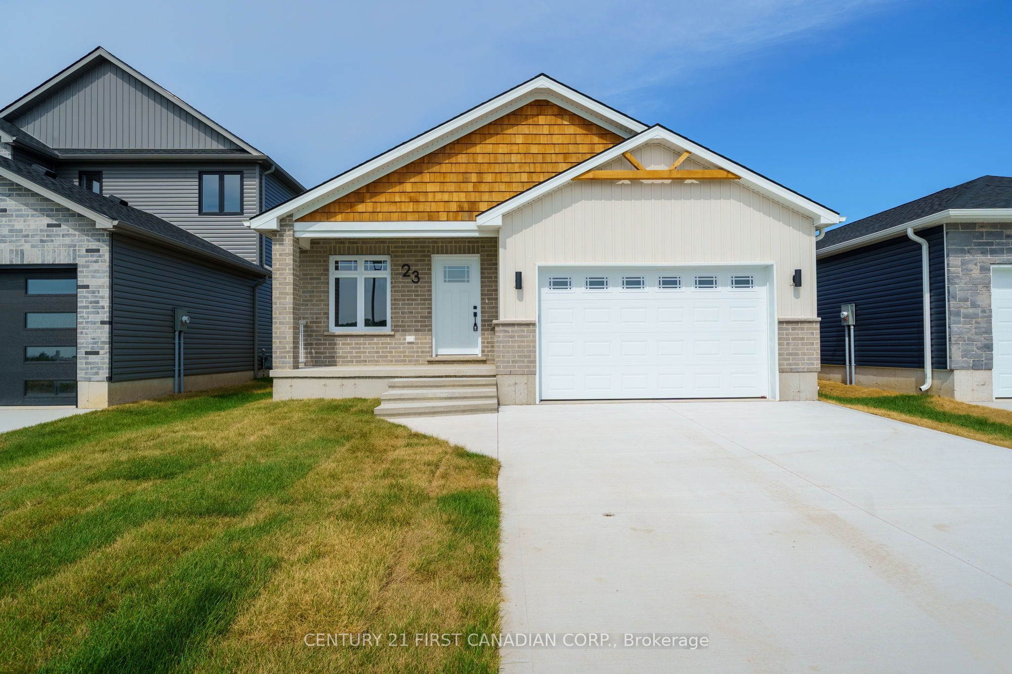 107 VICTORIA Avenue, South Huron, ON N0M 1M0 photo 3