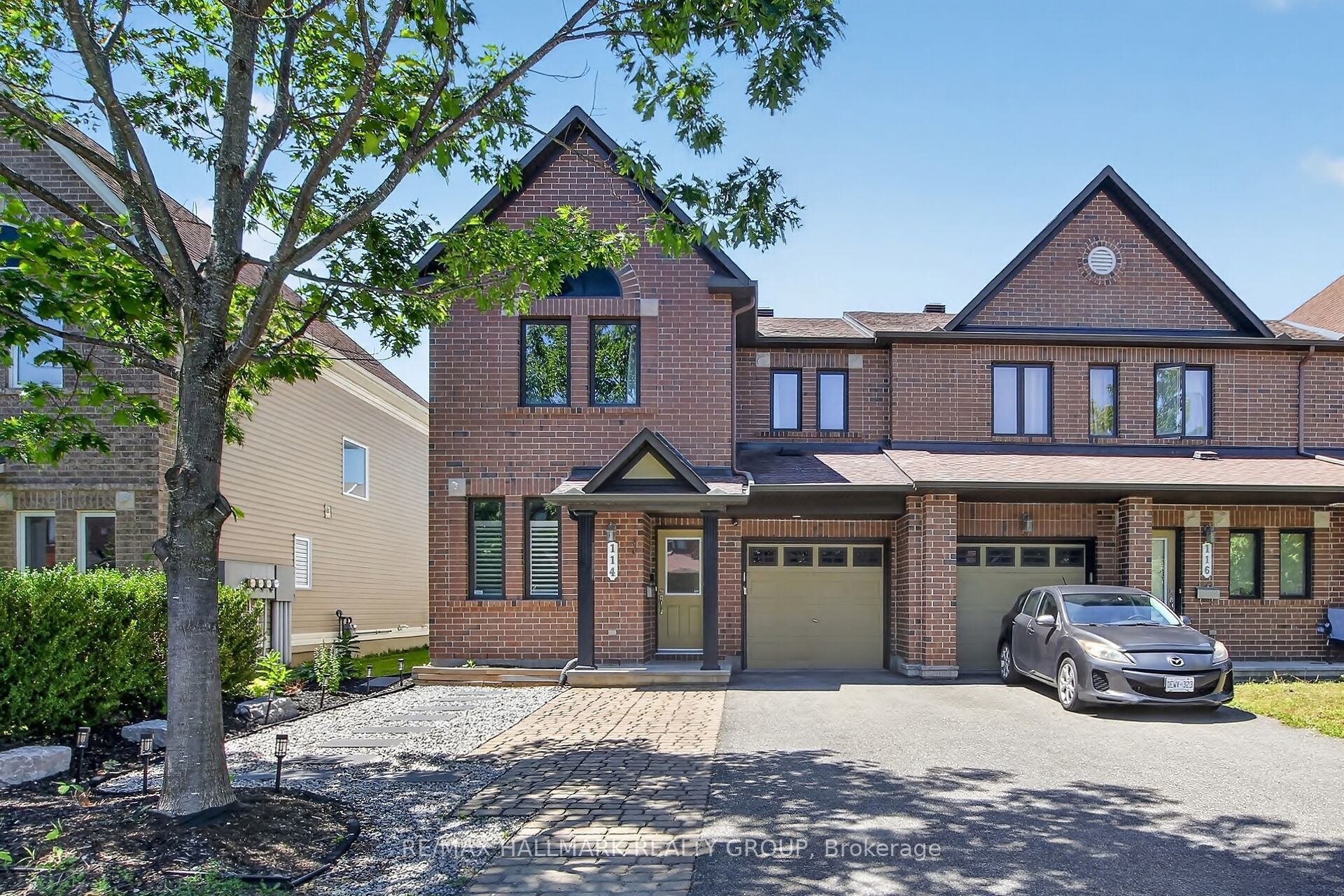 114 Dunforest Terrace, Barrhaven, ON K2J 3V1