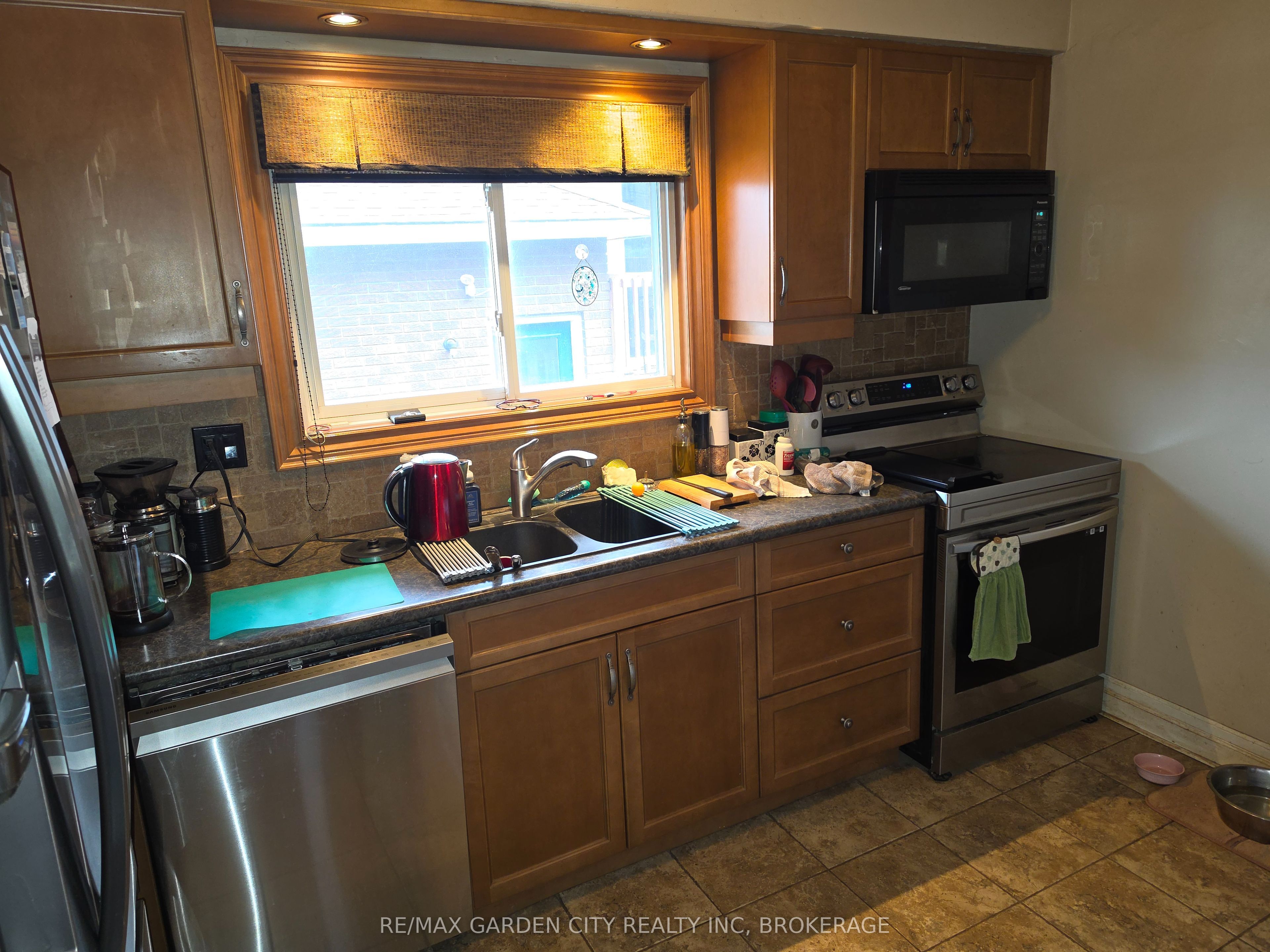 49 Ursula Avenue, St. Catharines, ON L2T 1T2 photo 4