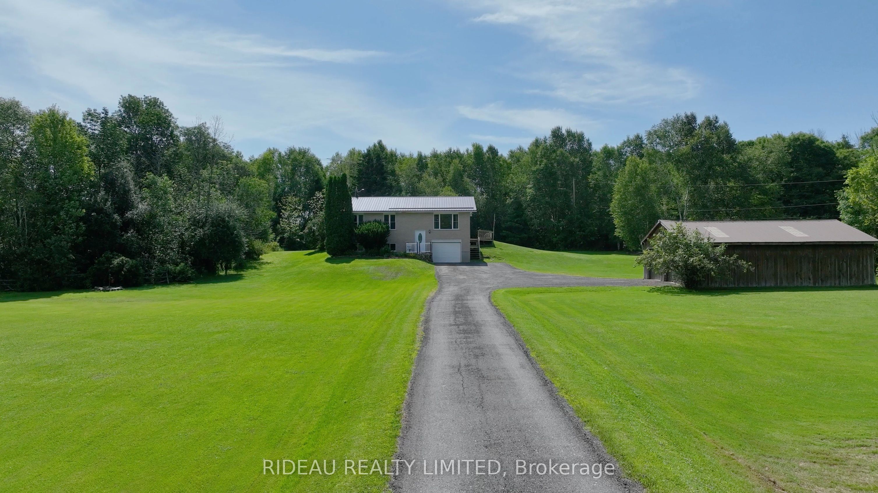93 Mallens Road, Rideau Lakes, ON K0G 1E0 photo 2