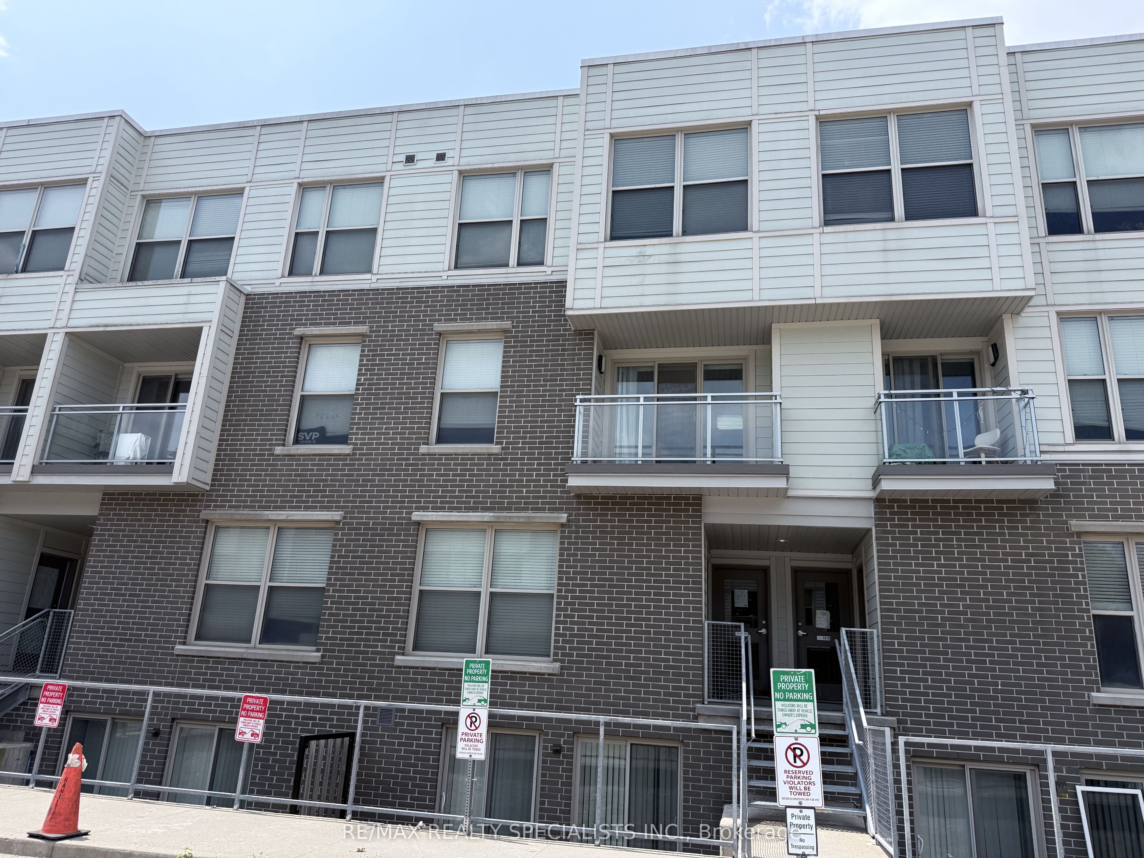 62 Balsam Street T210, Waterloo, ON N2L 3H2