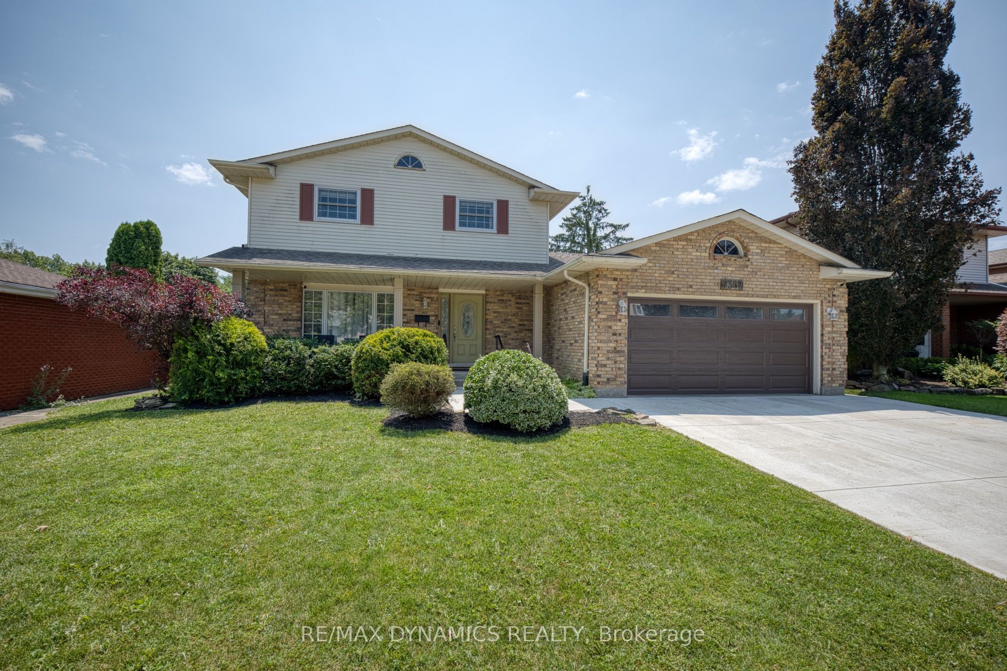 7362 S Woodgate Street, Niagara Falls, ON L2J 3Z6 photo 2