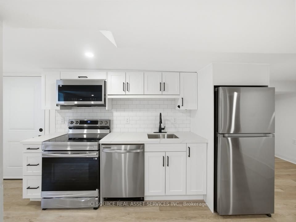 647 Limeridge Road E 1, Hamilton, ON L8W 1A2 photo 5