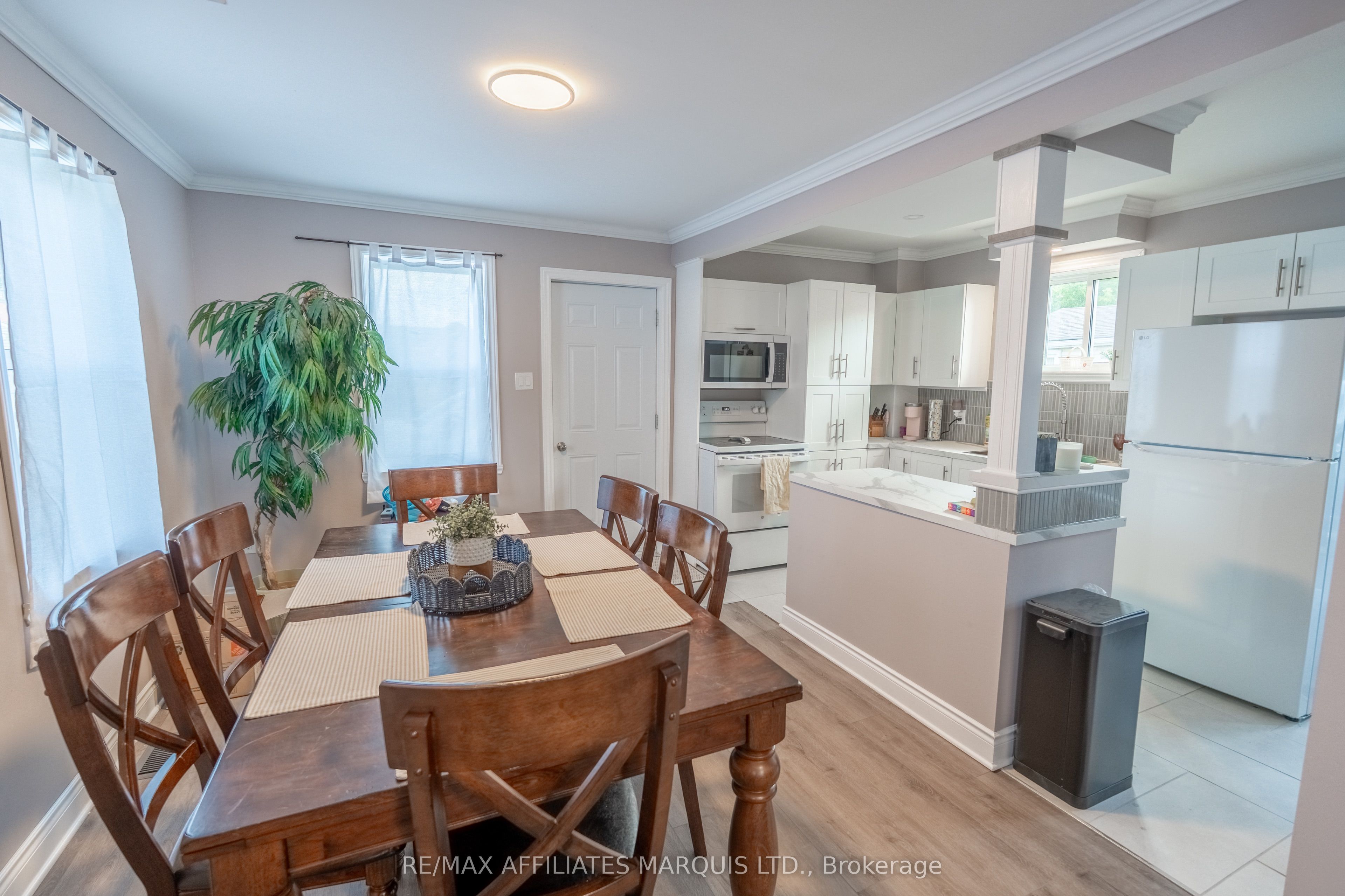 2 Whitehead Avenue, Cornwall, ON K6J 1B1 photo 4