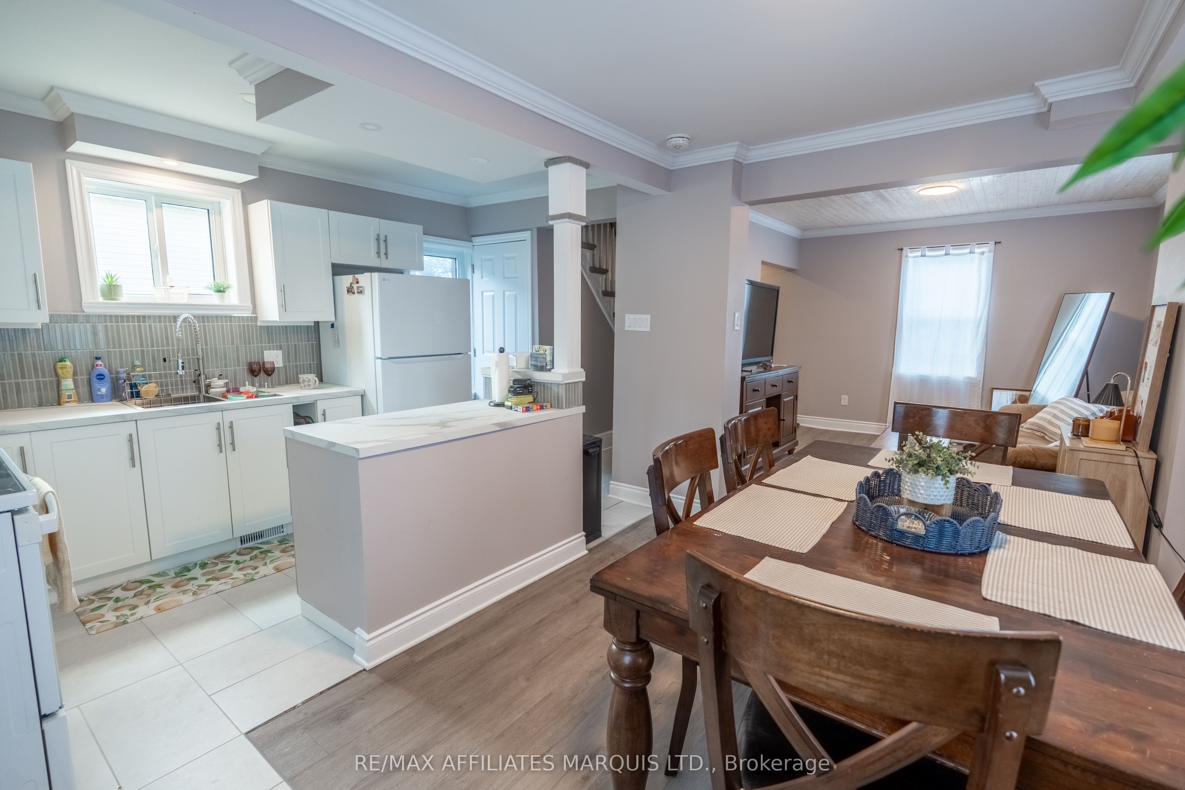 2 Whitehead Avenue, Cornwall, ON K6J 1B1 photo 5