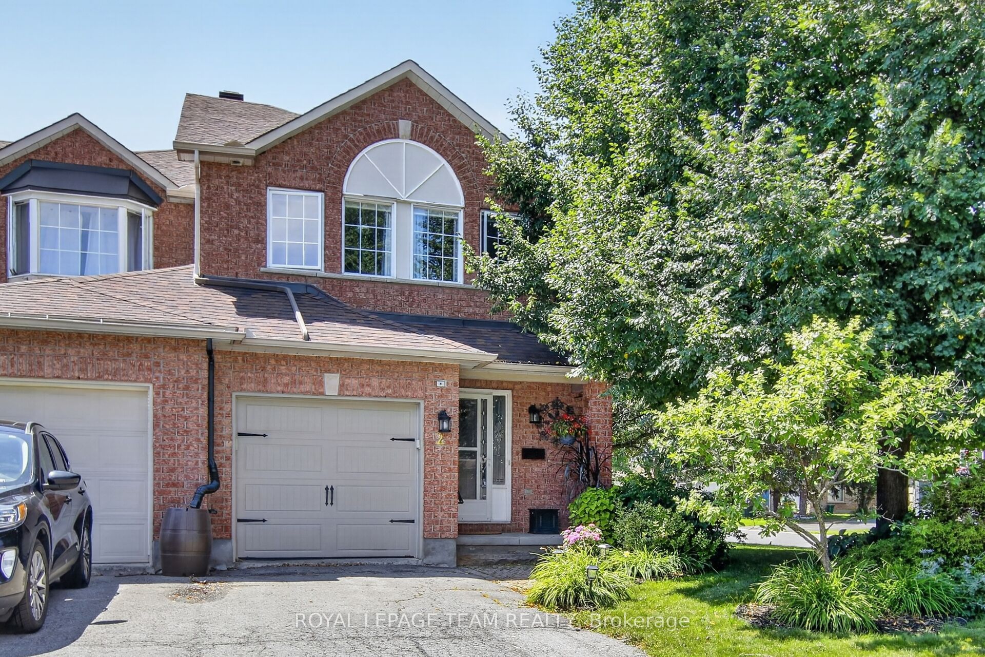 2 Wittingham Drive, Barrhaven, ON K2G 6H1 photo 2