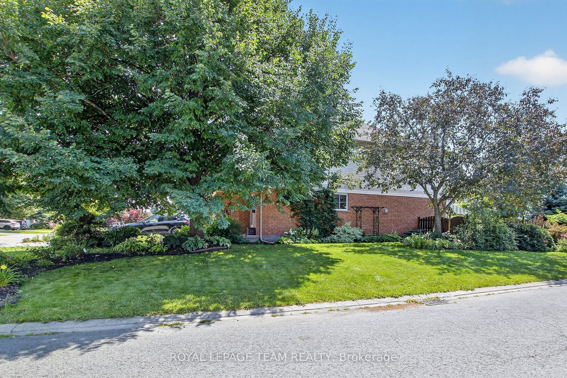 2 Wittingham Drive, Barrhaven, ON K2G 6H1 photo 5