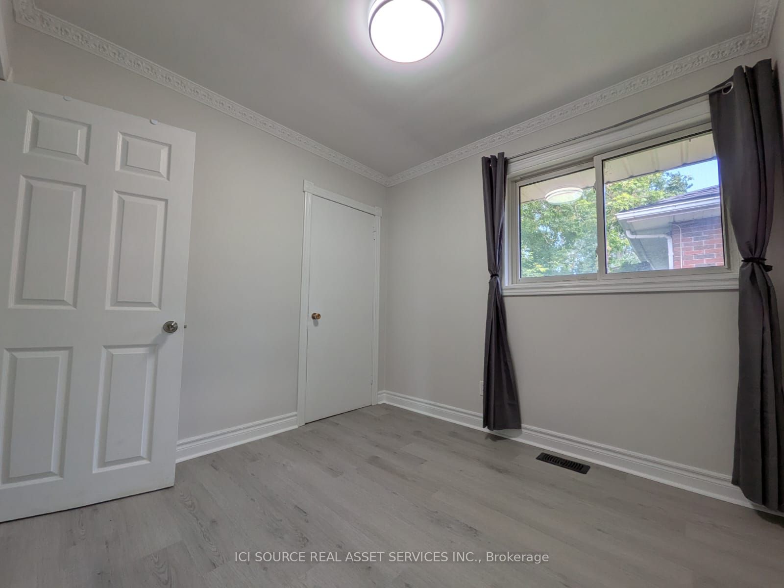 21 Parkdale Drive A - Upper, Belleville, ON K8P 2P3 photo 5