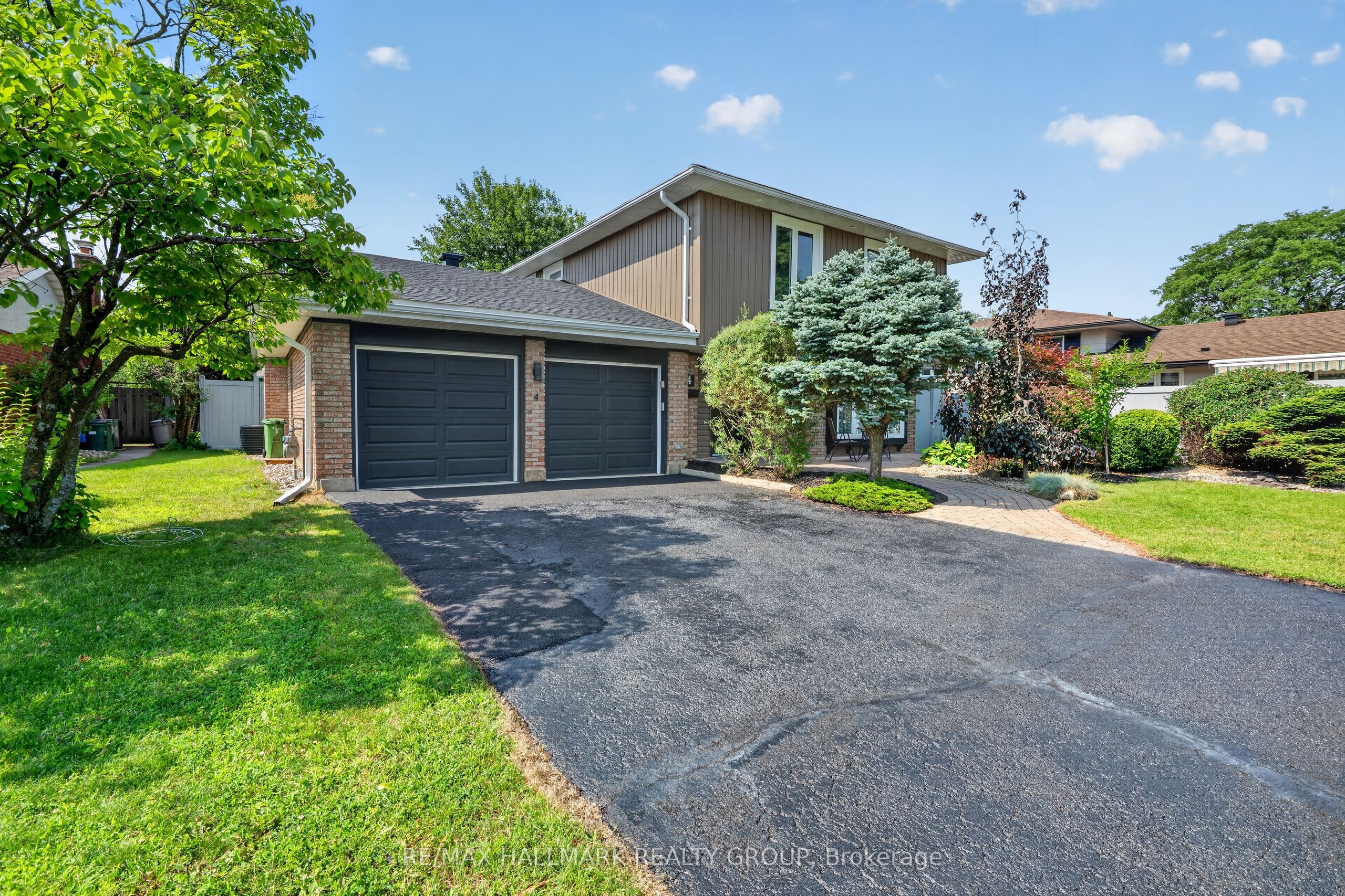 4 Claret Court, Hunt Club - Windsor Park Village and Area, ON K1V 9C4 photo 2