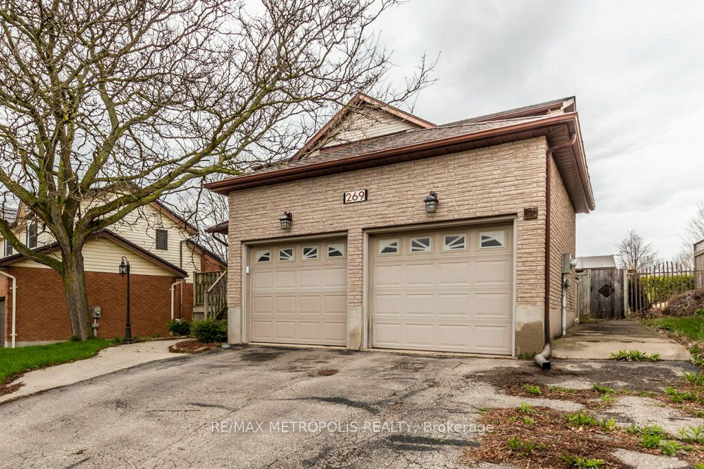 269 Burnett Avenue, Cambridge, ON N1T 1E8 photo 3