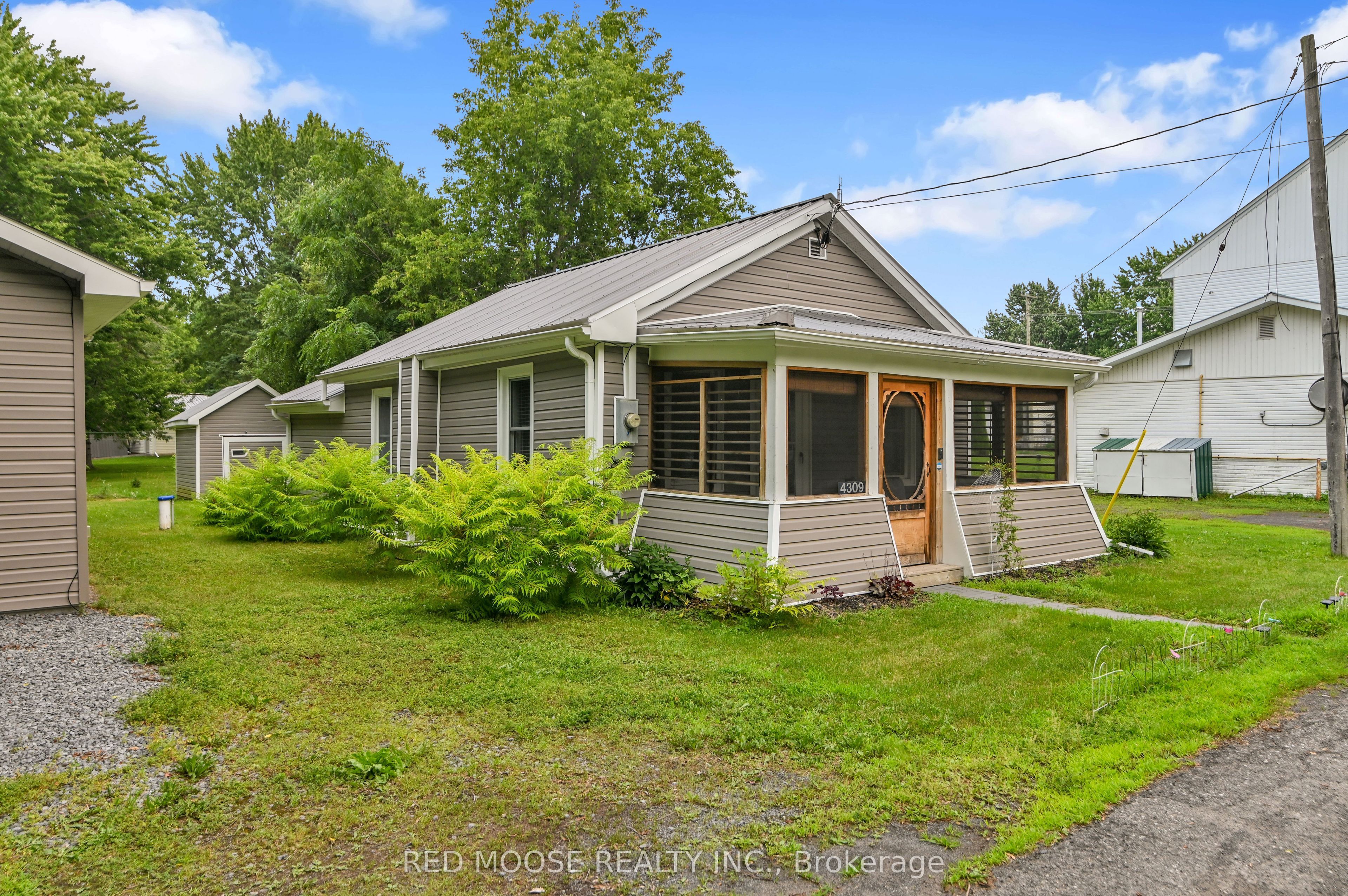 4309 Locke Lane, South Dundas, ON K0C 2H0 photo 4