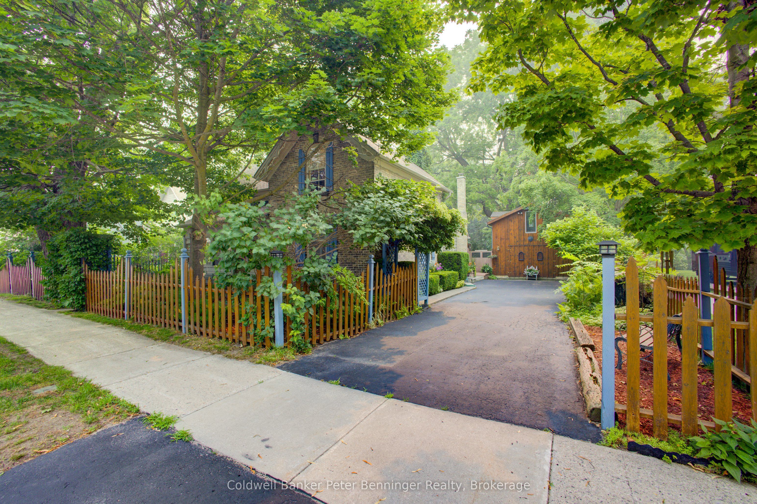817 OLDE VICTORIA Street, Kincardine, ON N2Z 2B4 photo 5