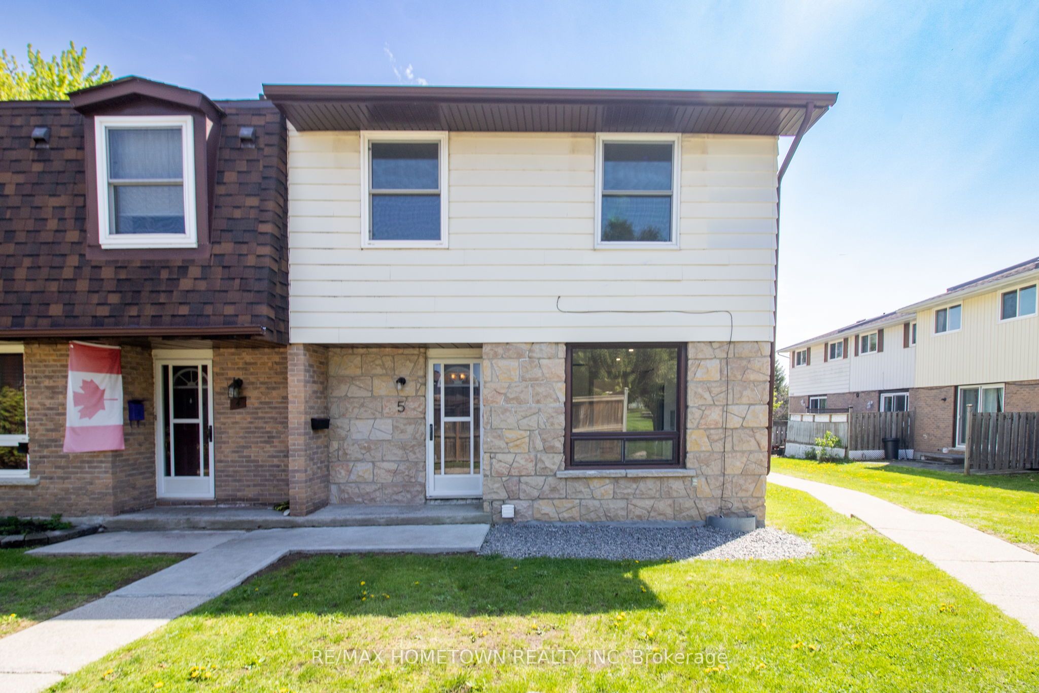 1293 Vista Drive 5, Brockville, ON K6V 6G2