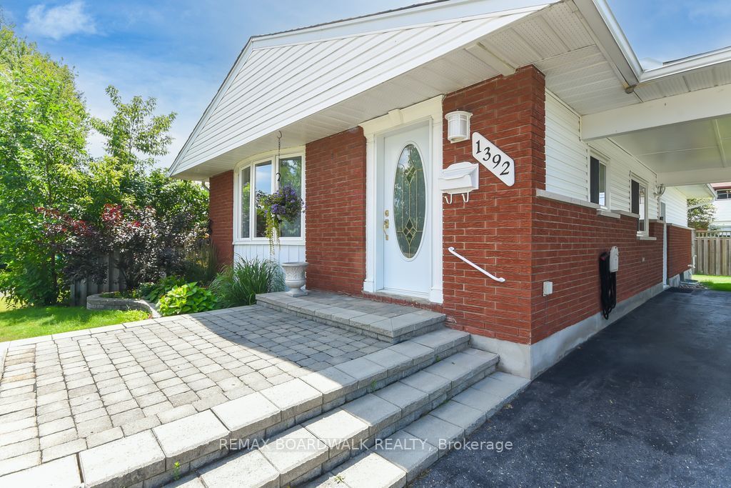 1392 Chartrand Avenue, Orleans - Cumberland and Area, ON K1E 1H8 photo 3