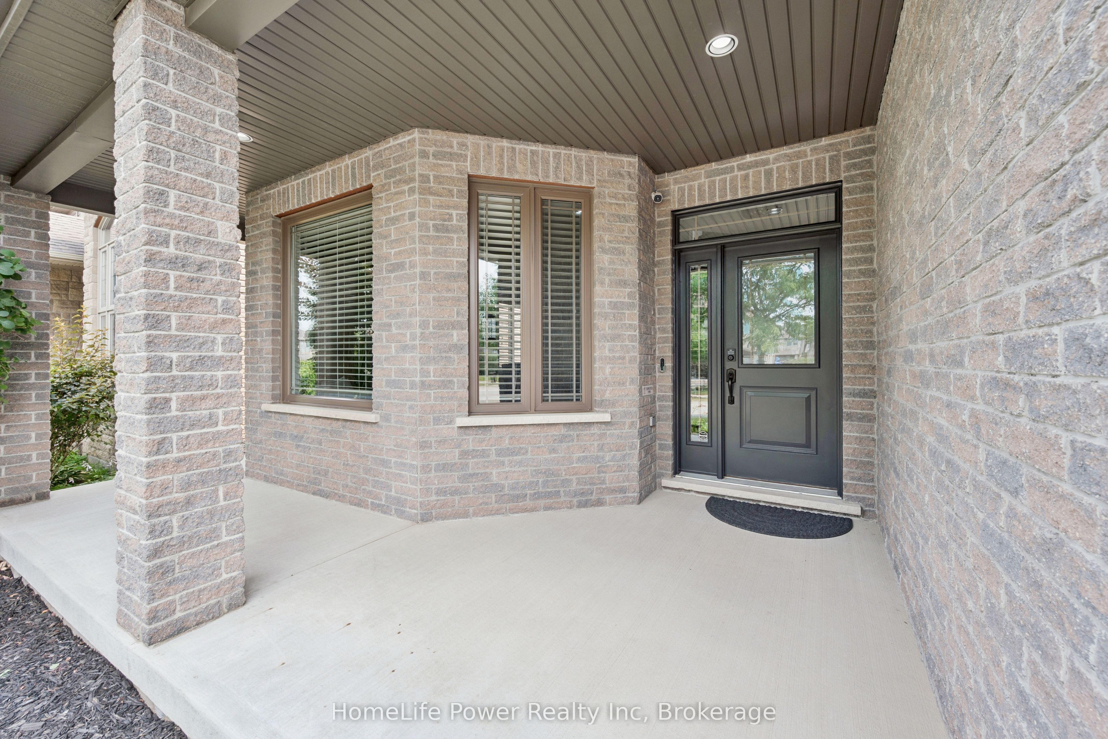 183 Townsend Drive, Woolwich, ON N0B 1M0 photo 2