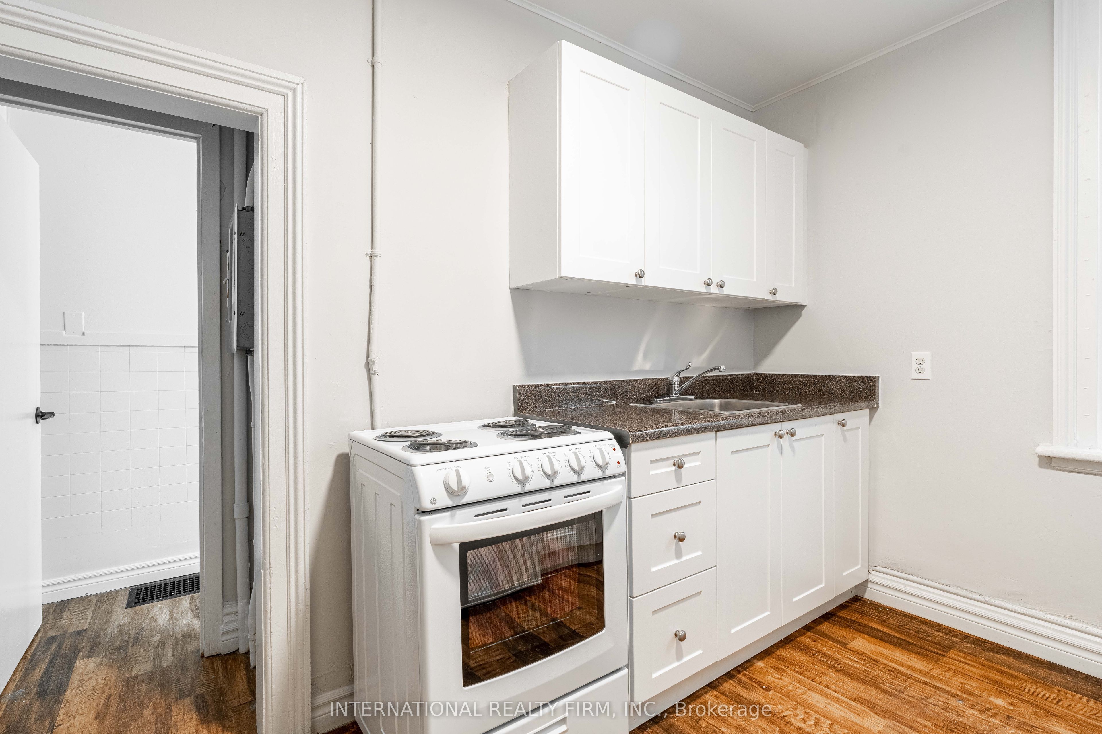 221 Hamilton Road 3, London East, ON N5Z 1P9 photo 4