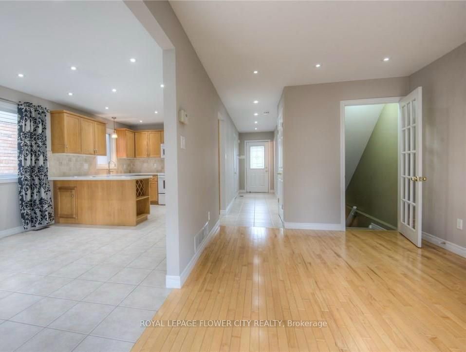 308 Pineland Place, Waterloo, ON N2T 2S7 photo 4