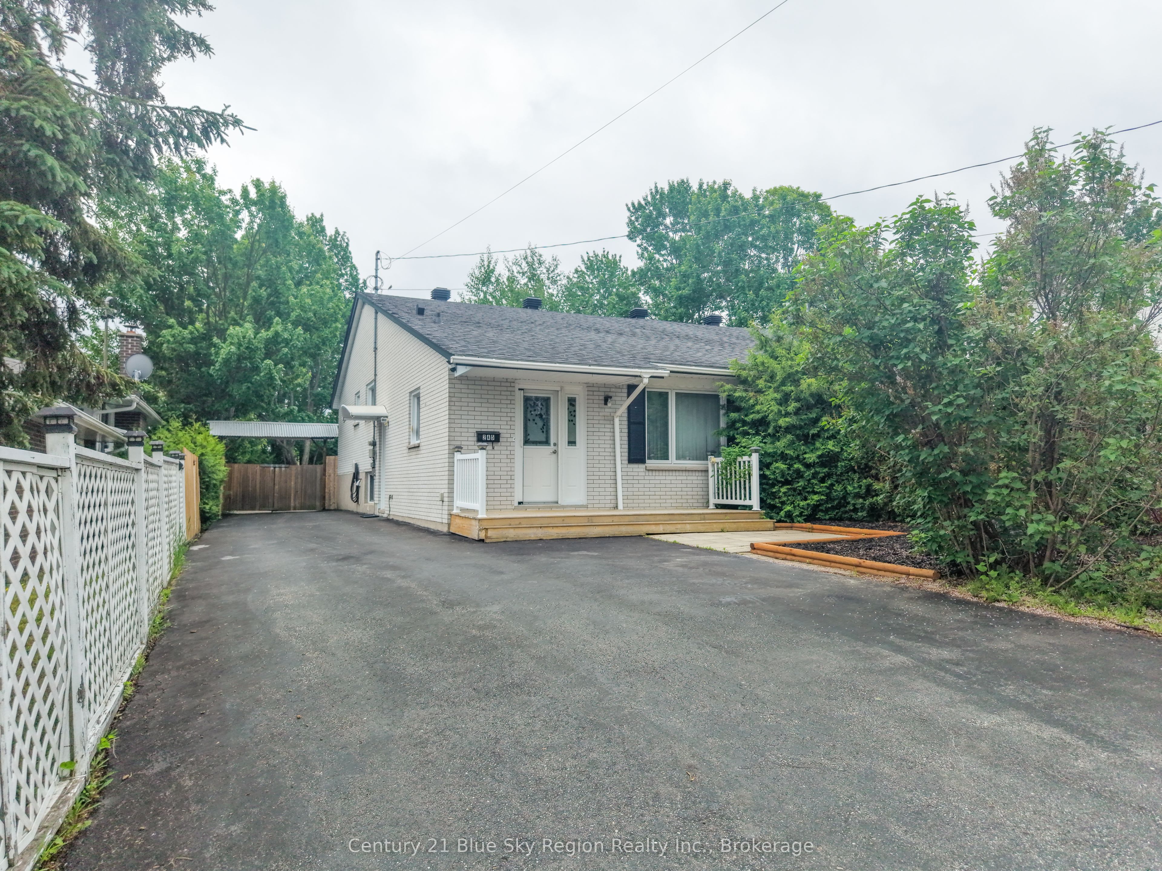 245 Michener Drive, North Bay, ON P1A 3J2