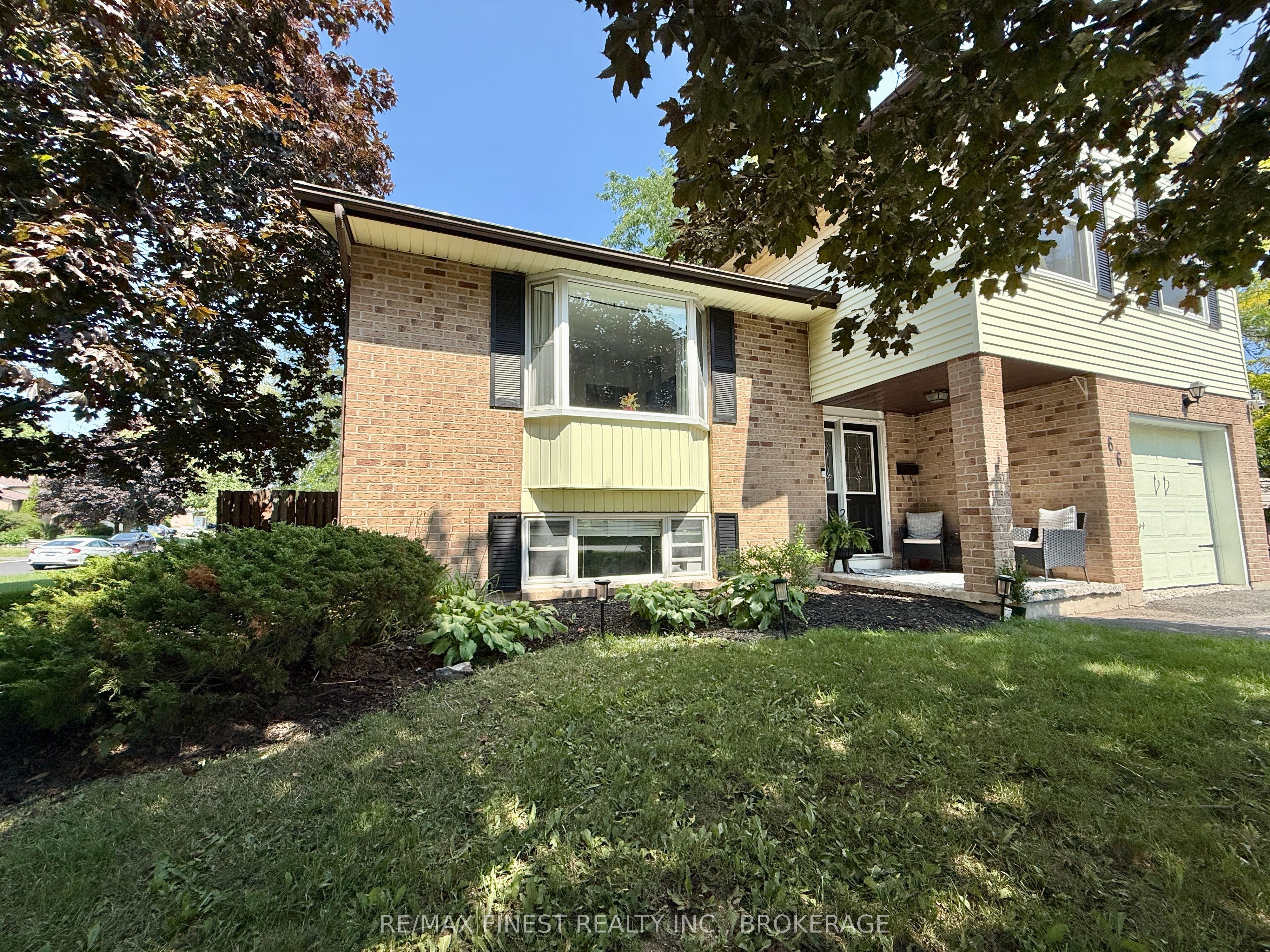 66 Nicholson Crescent, Loyalist, ON K7N 1X1 photo 2