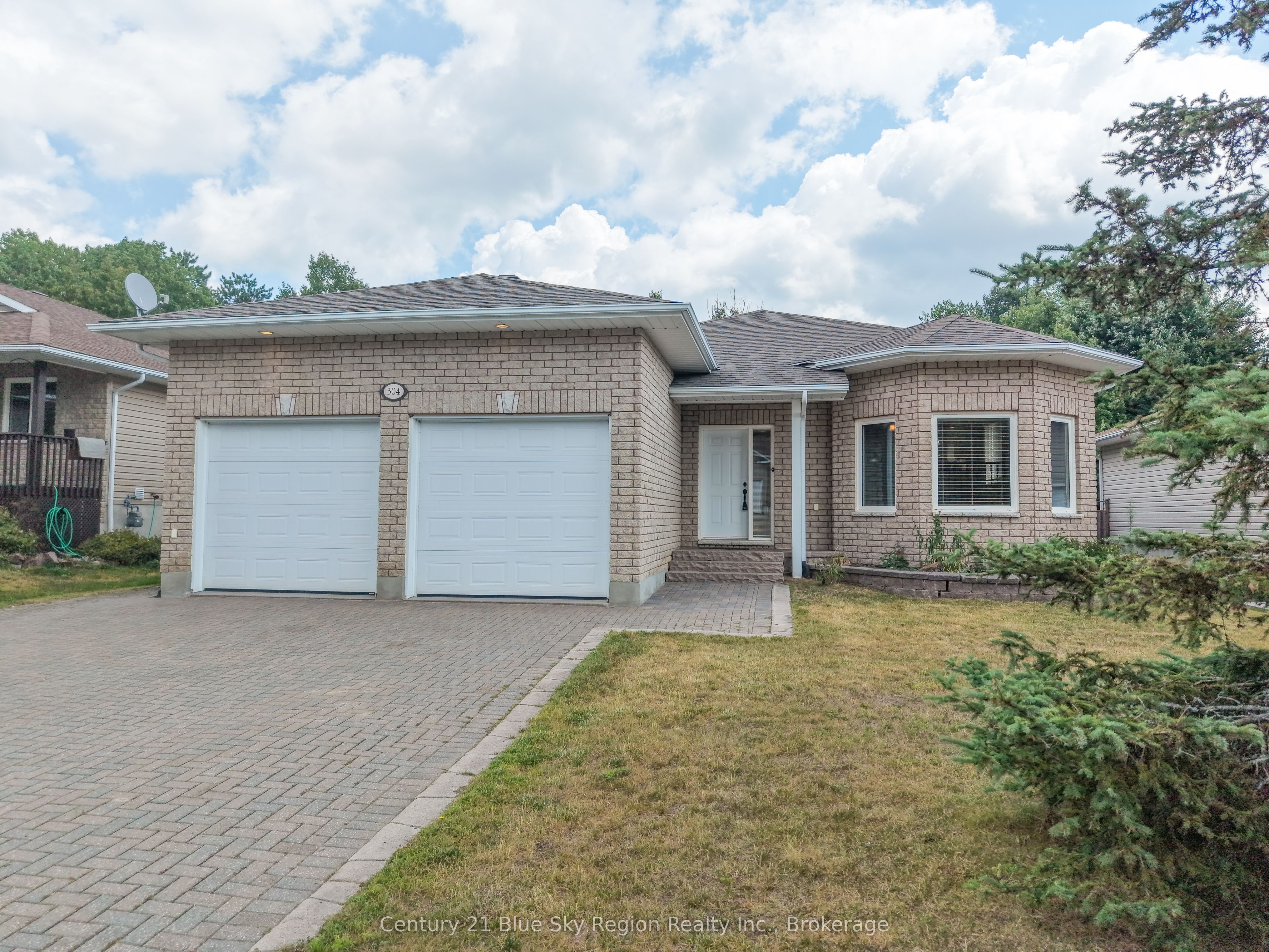 304 Osprey Crescent, Callander, ON P0H 1H0