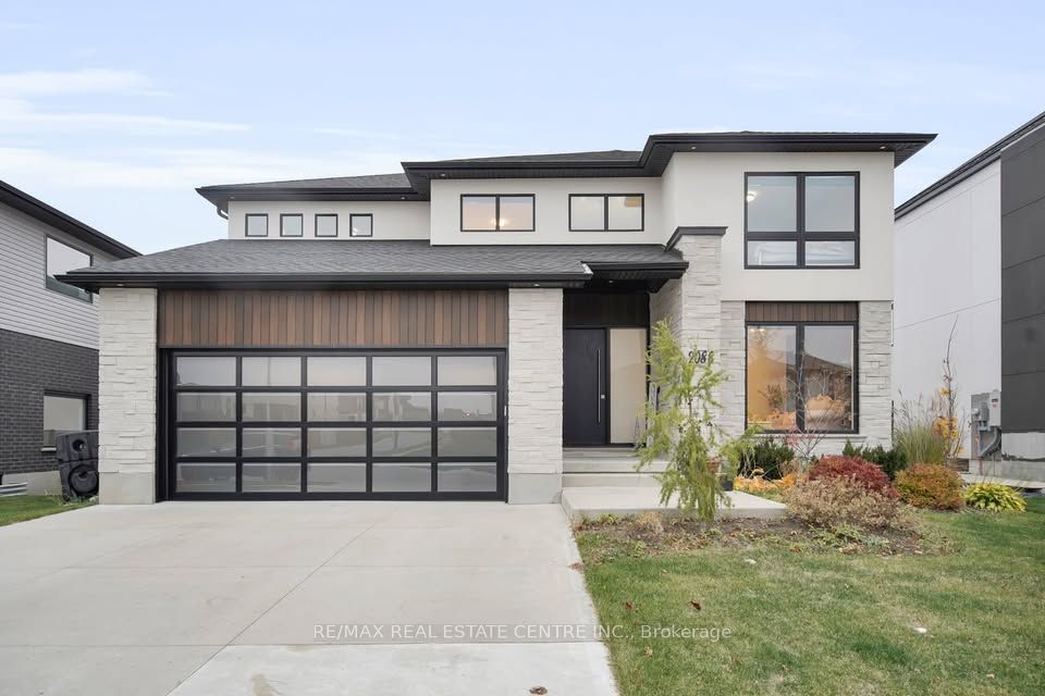 2088 IRONWOOD Road, London South, ON N6K 0H8