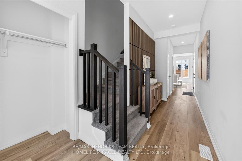 7353 Marvel Drive, Niagara Falls, ON L2H 3V5 photo 2