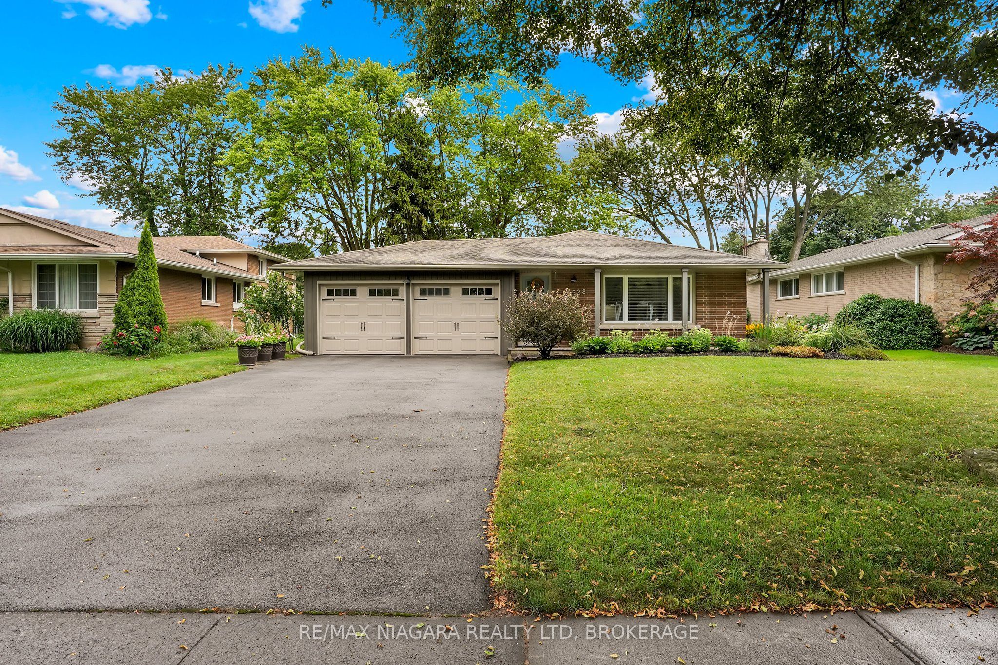 3528 Harvard Avenue, Niagara Falls, ON L2J 3C8 photo 2