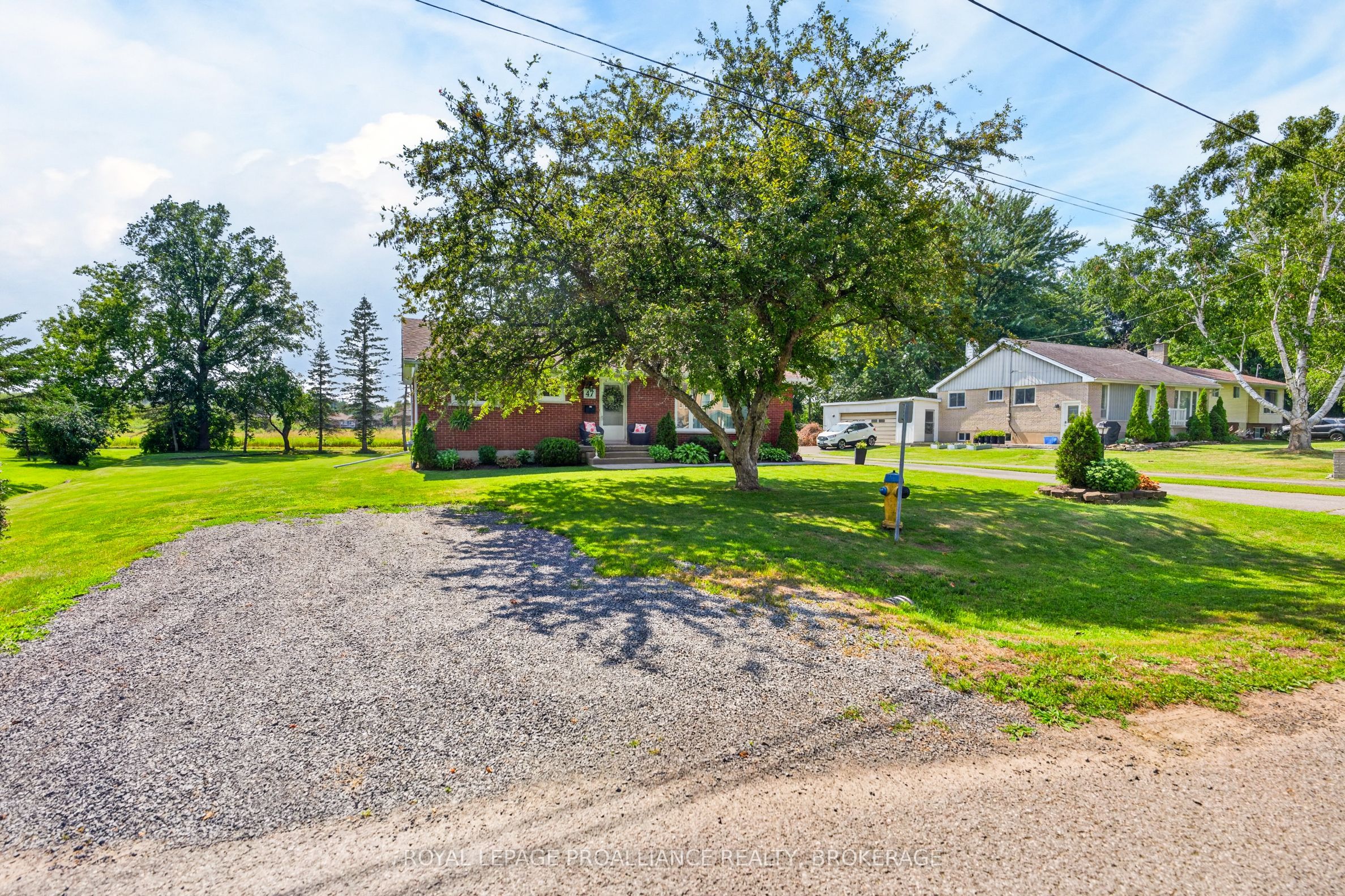 47 Riverview Drive, Greater Napanee, ON K7R 3A1 photo 2