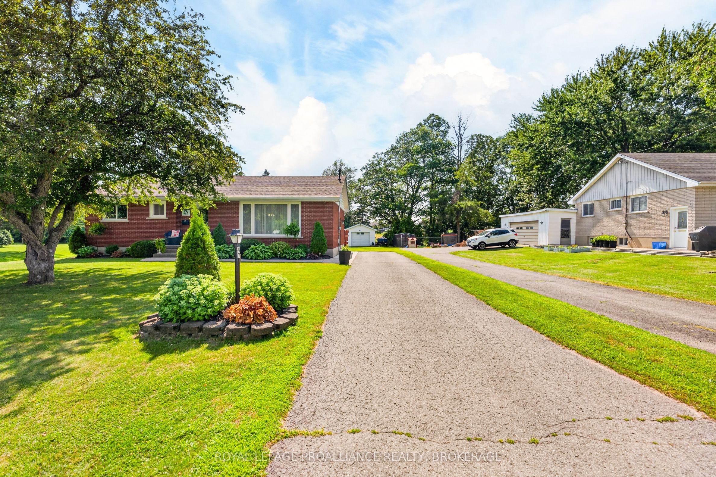 47 Riverview Drive, Greater Napanee, ON K7R 3A1 photo 5