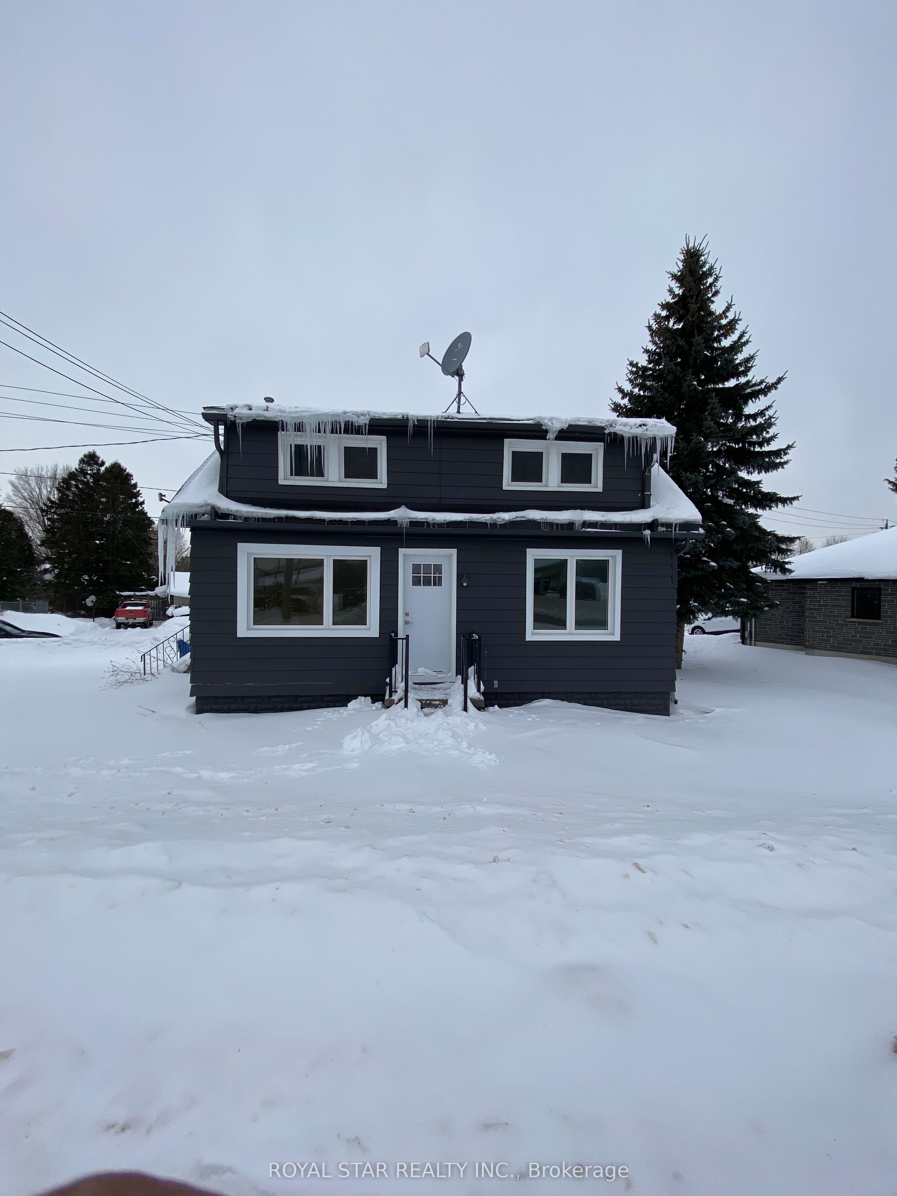 582 Garafraxa Street S, West Grey, ON N0G 1R0 photo 2