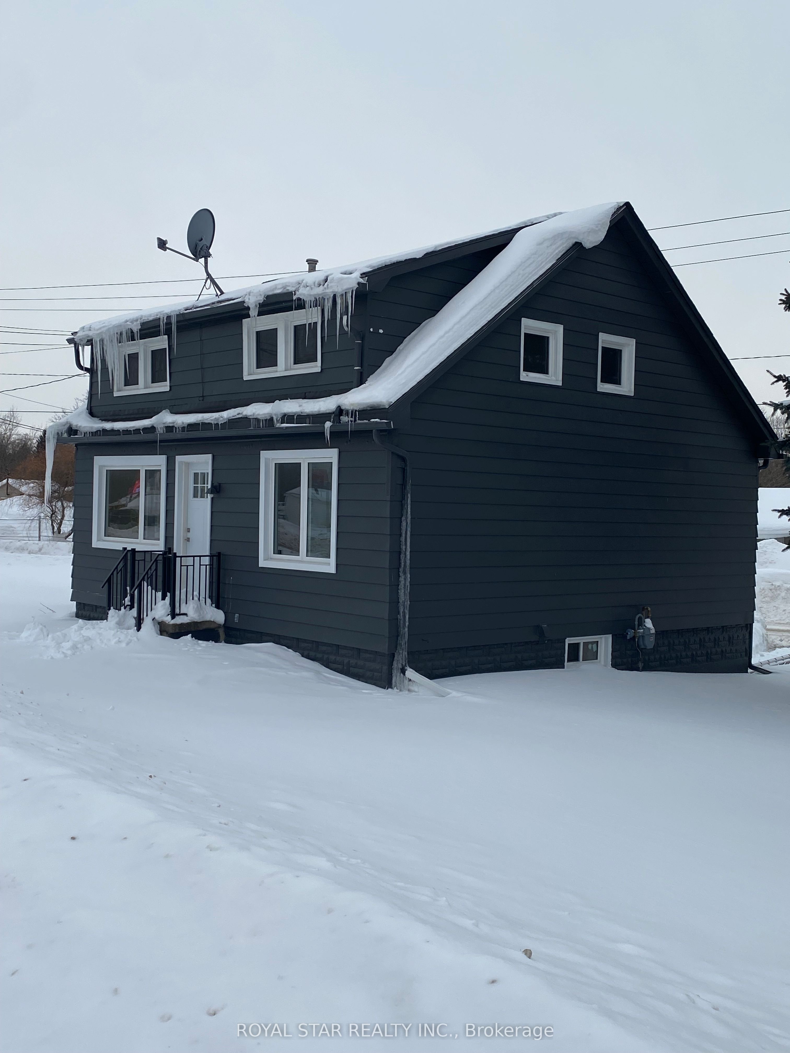 582 Garafraxa Street S, West Grey, ON N0G 1R0 photo 3