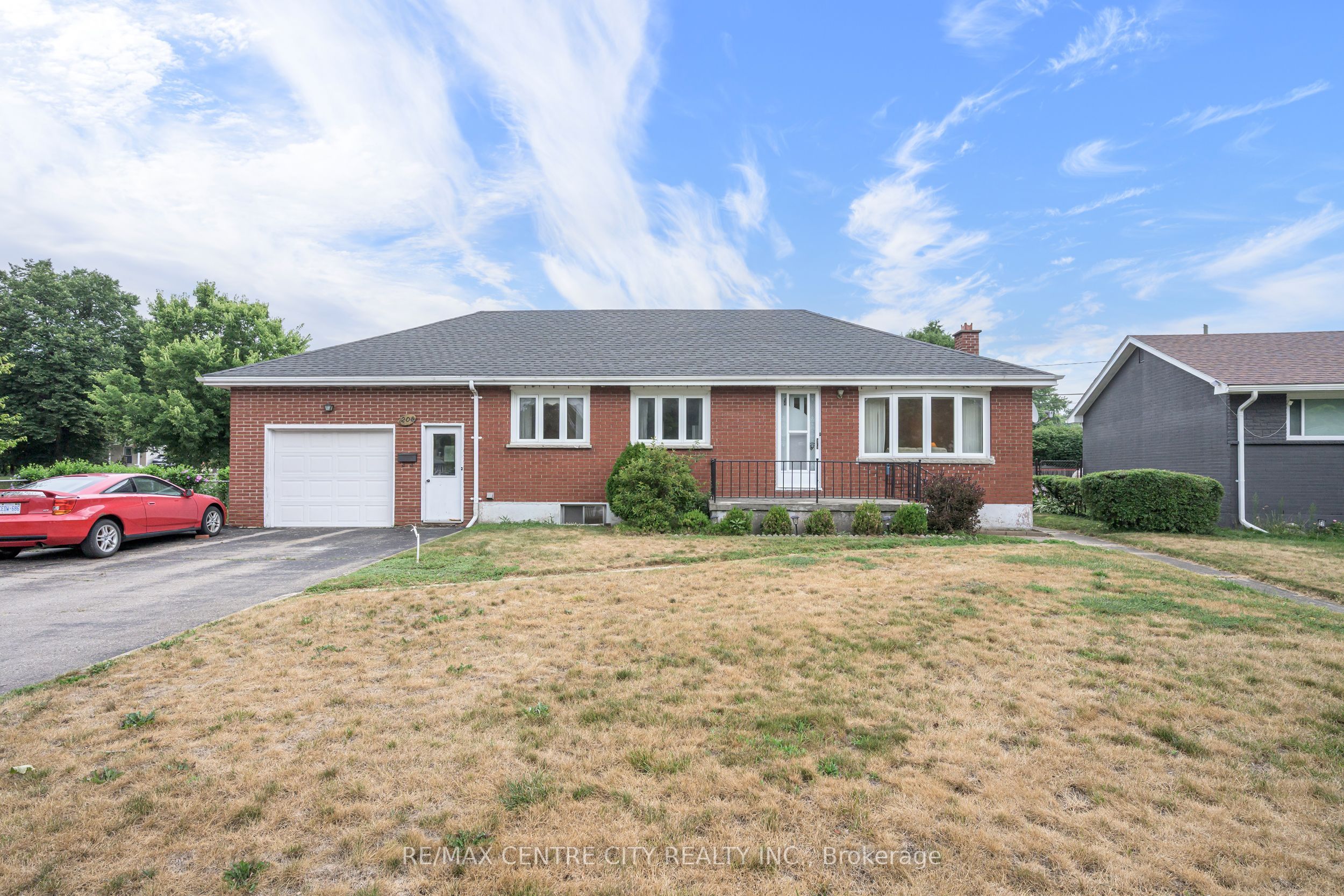 208 NIAGARA Street, London East, ON N5W 1R6